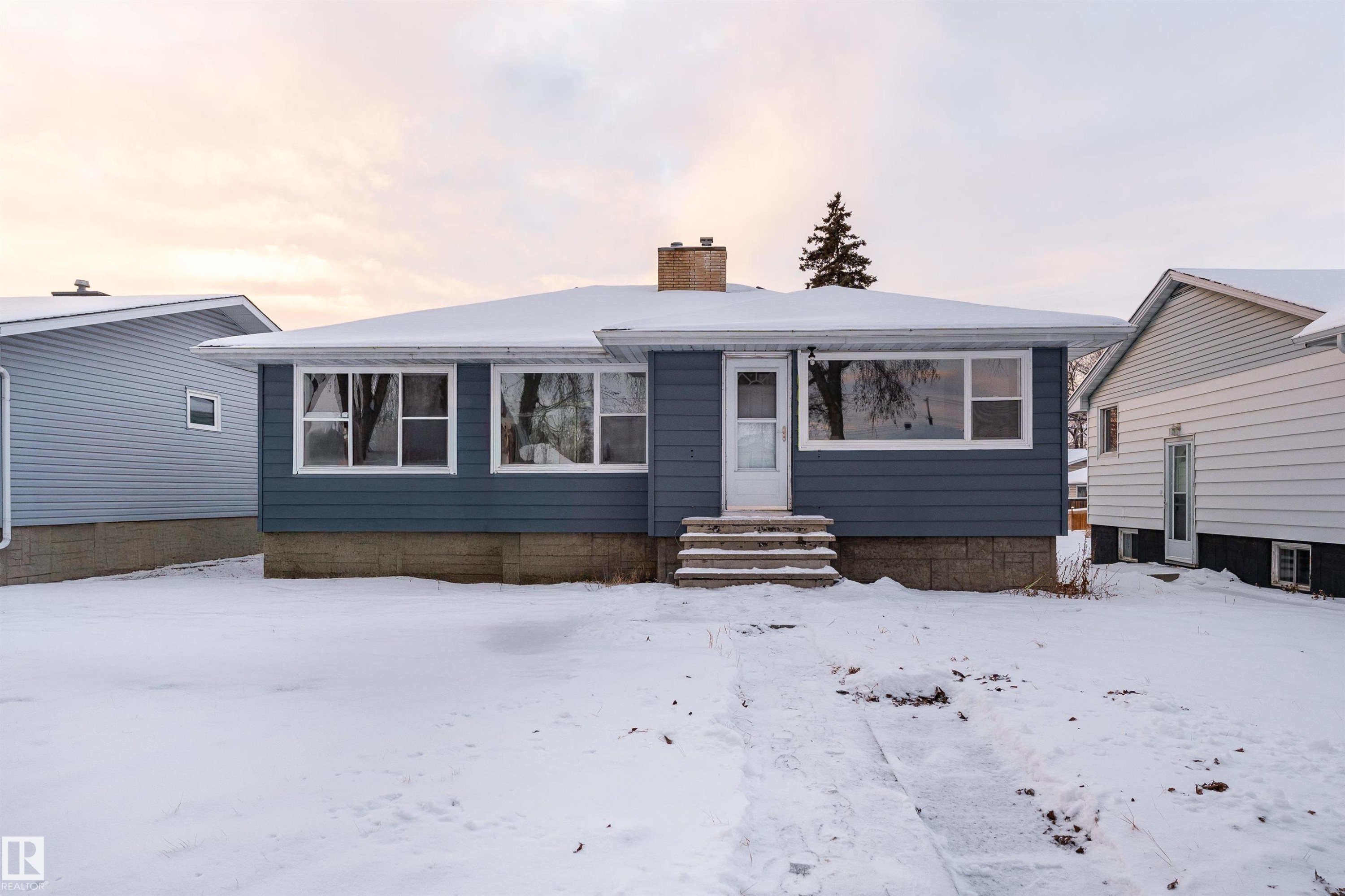 12220 51 Street, Edmonton, AB - Outdoor