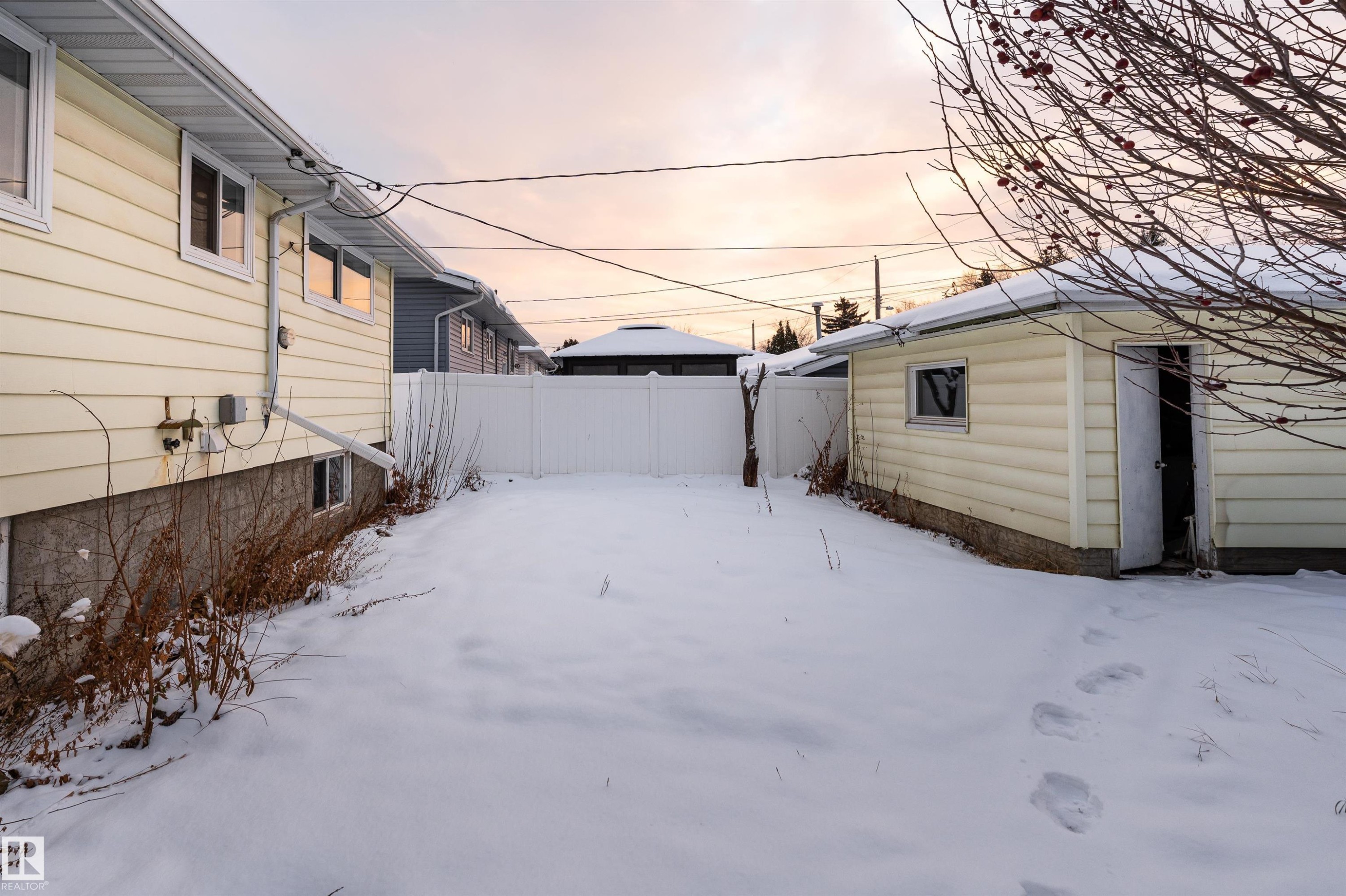 12220 51 Street, Edmonton, AB - Outdoor With Exterior