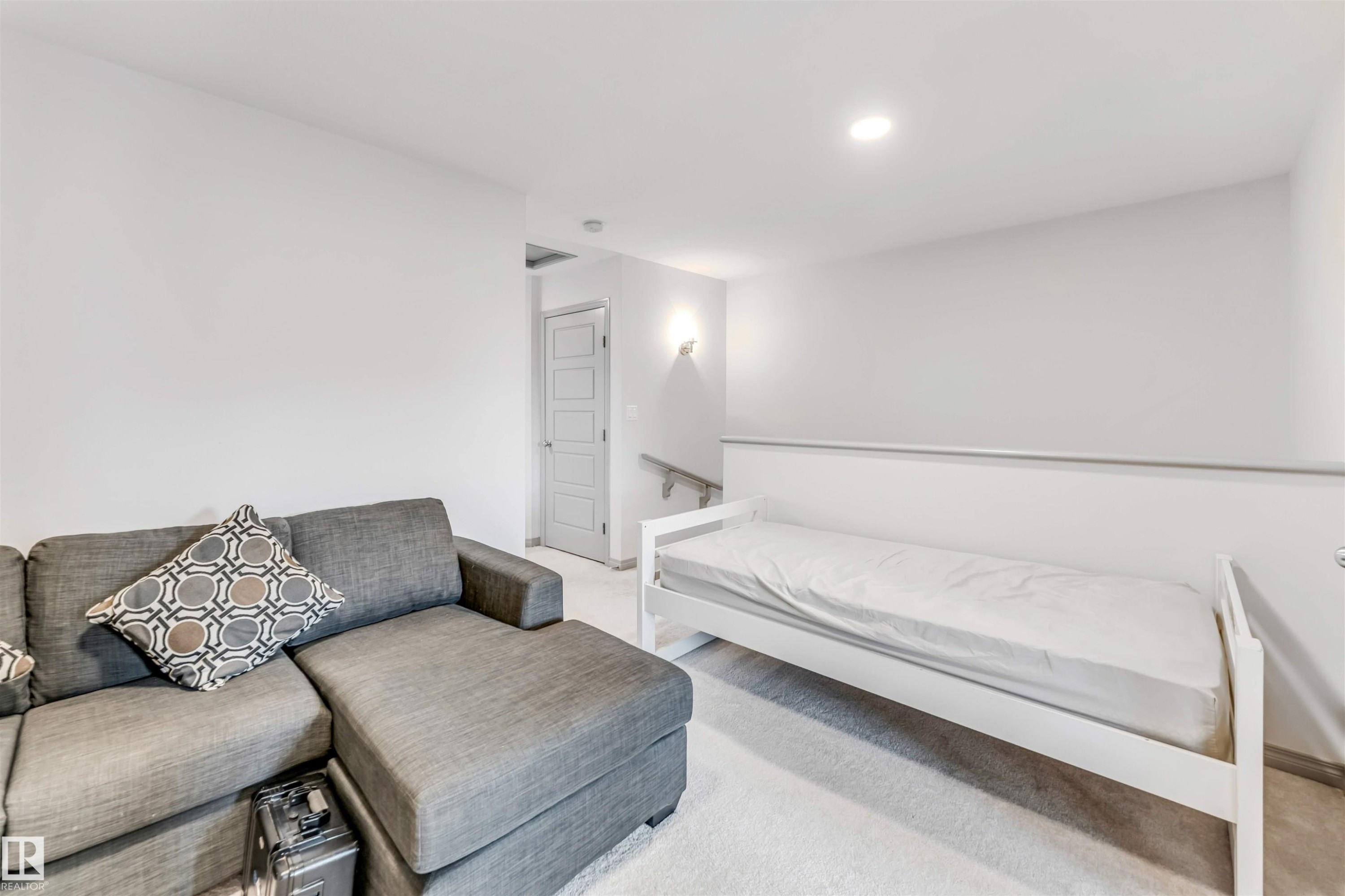 1217 Watt Drive, Edmonton, AB - Indoor Photo Showing Bedroom