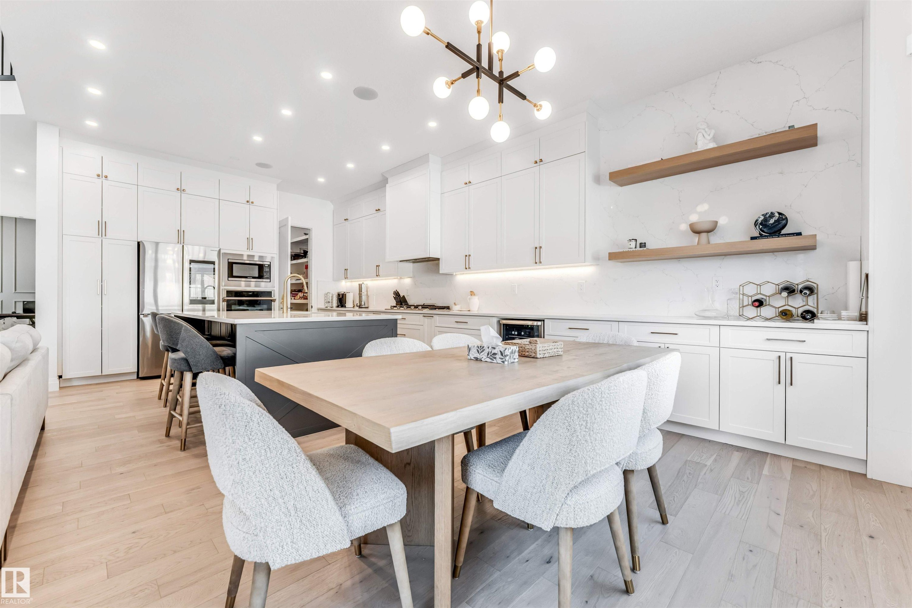 6464 Elston Loop, Edmonton, AB - Indoor Photo Showing Dining Room