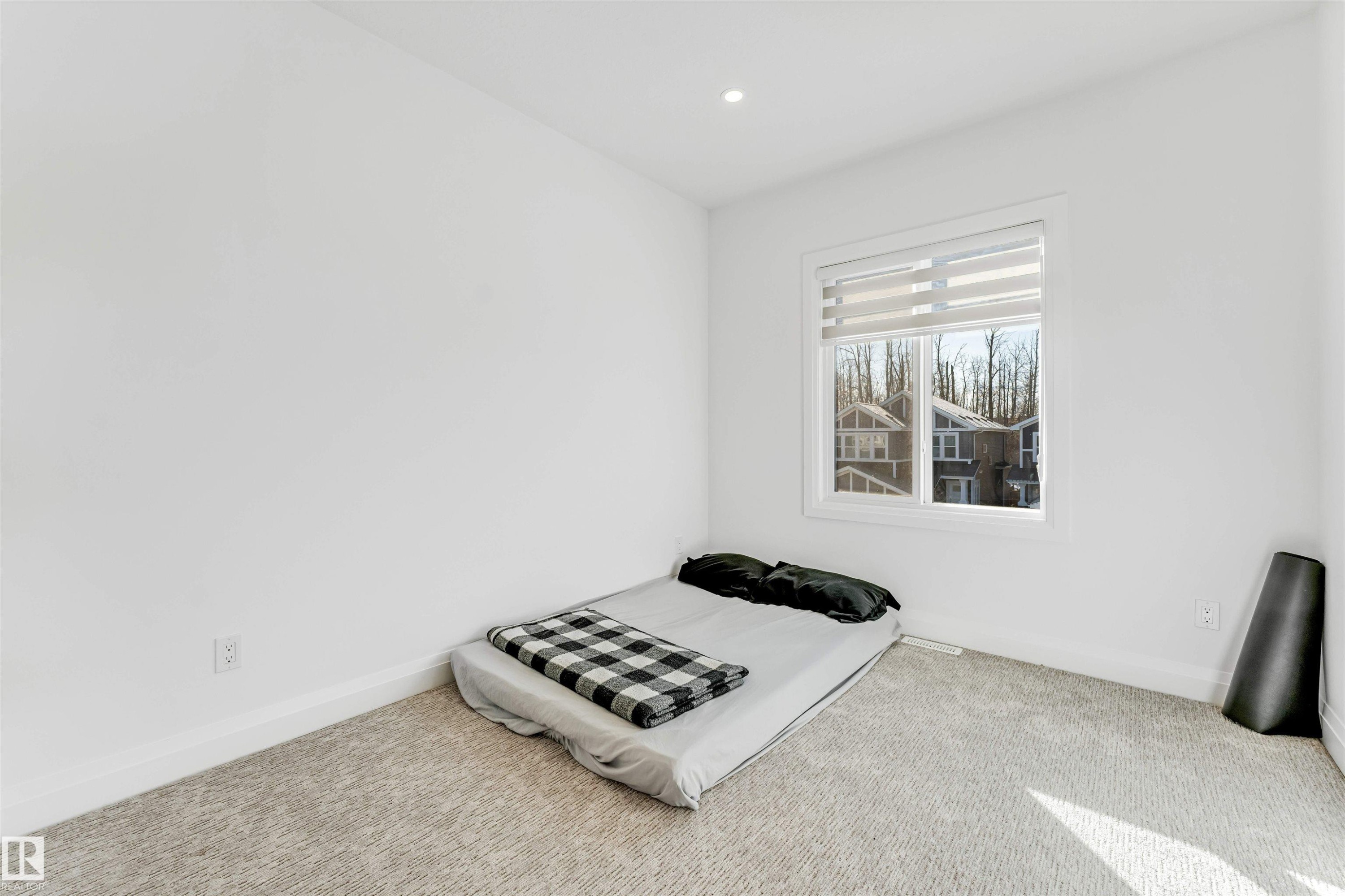 6464 Elston Loop, Edmonton, AB - Indoor Photo Showing Bedroom