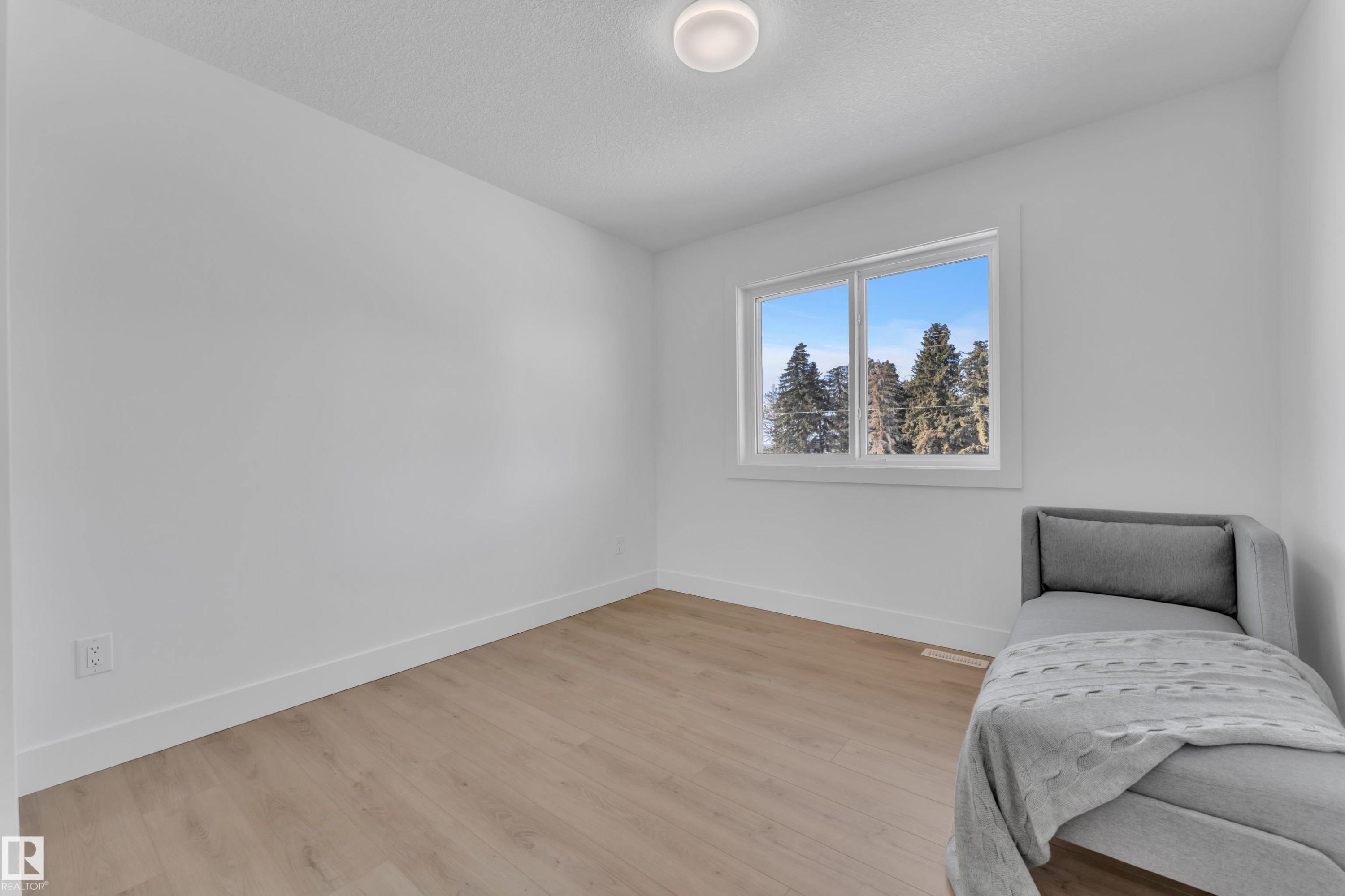 235 Linden Loop, Leduc, AB - Indoor