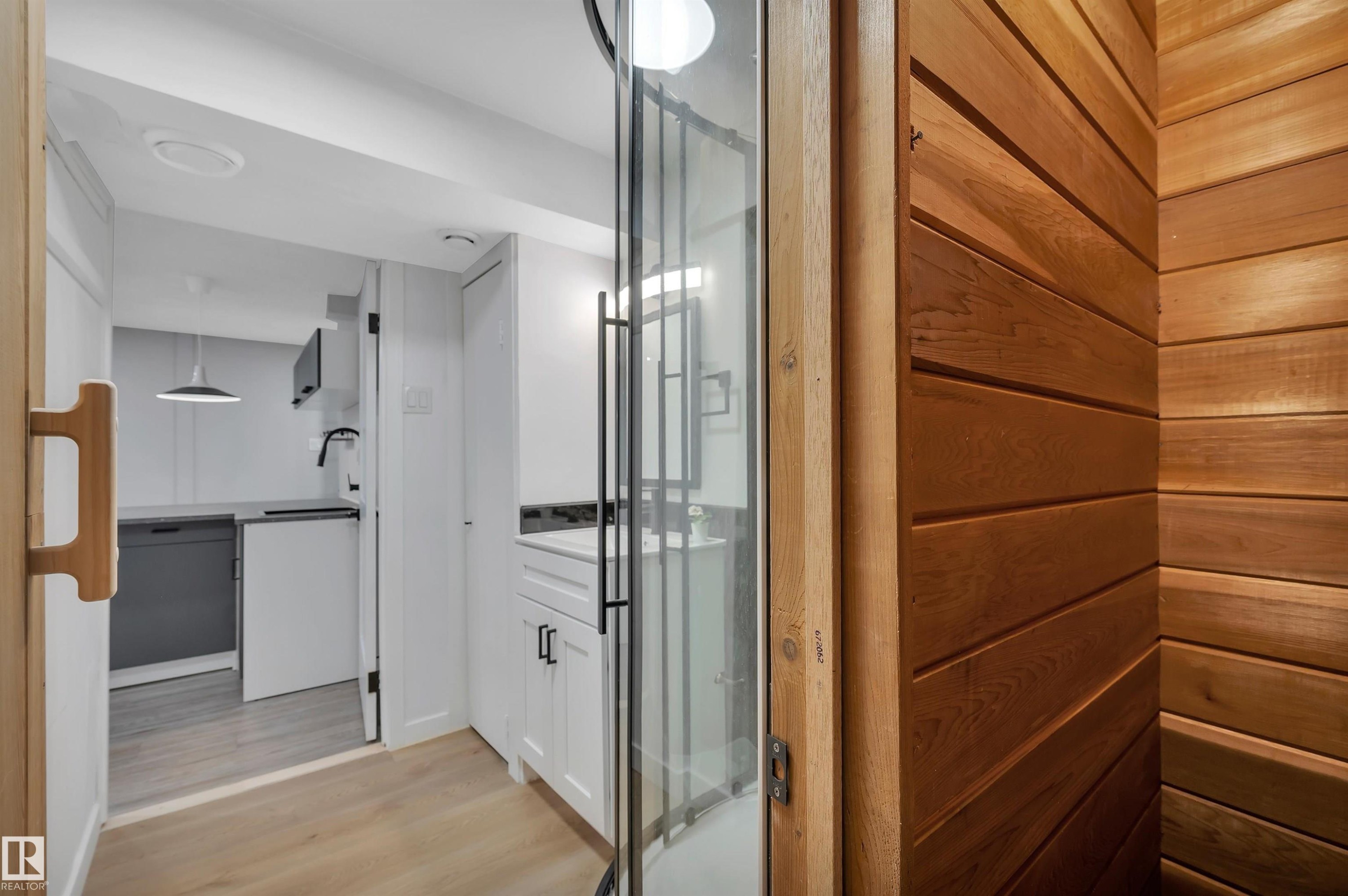 5 Larose Drive, St. Albert, AB - Indoor Photo Showing Other Room