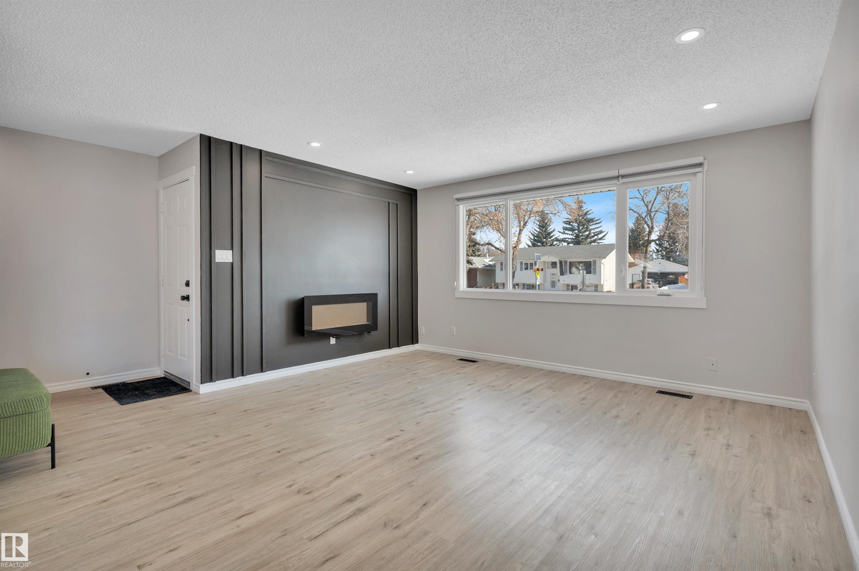 5 Larose Drive, St. Albert, AB - Indoor Photo Showing Living Room With Fireplace