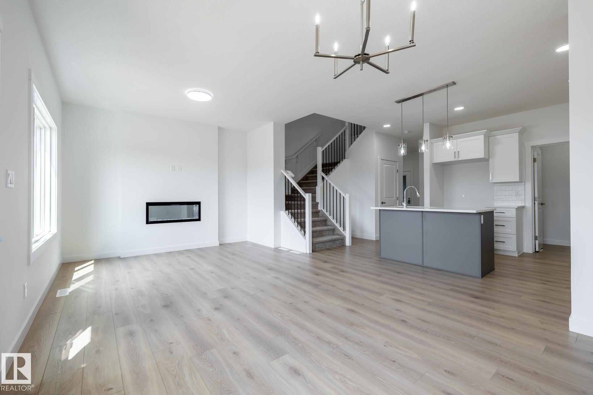 3036 197 Street Nw, Edmonton, AB - Indoor Photo Showing Kitchen