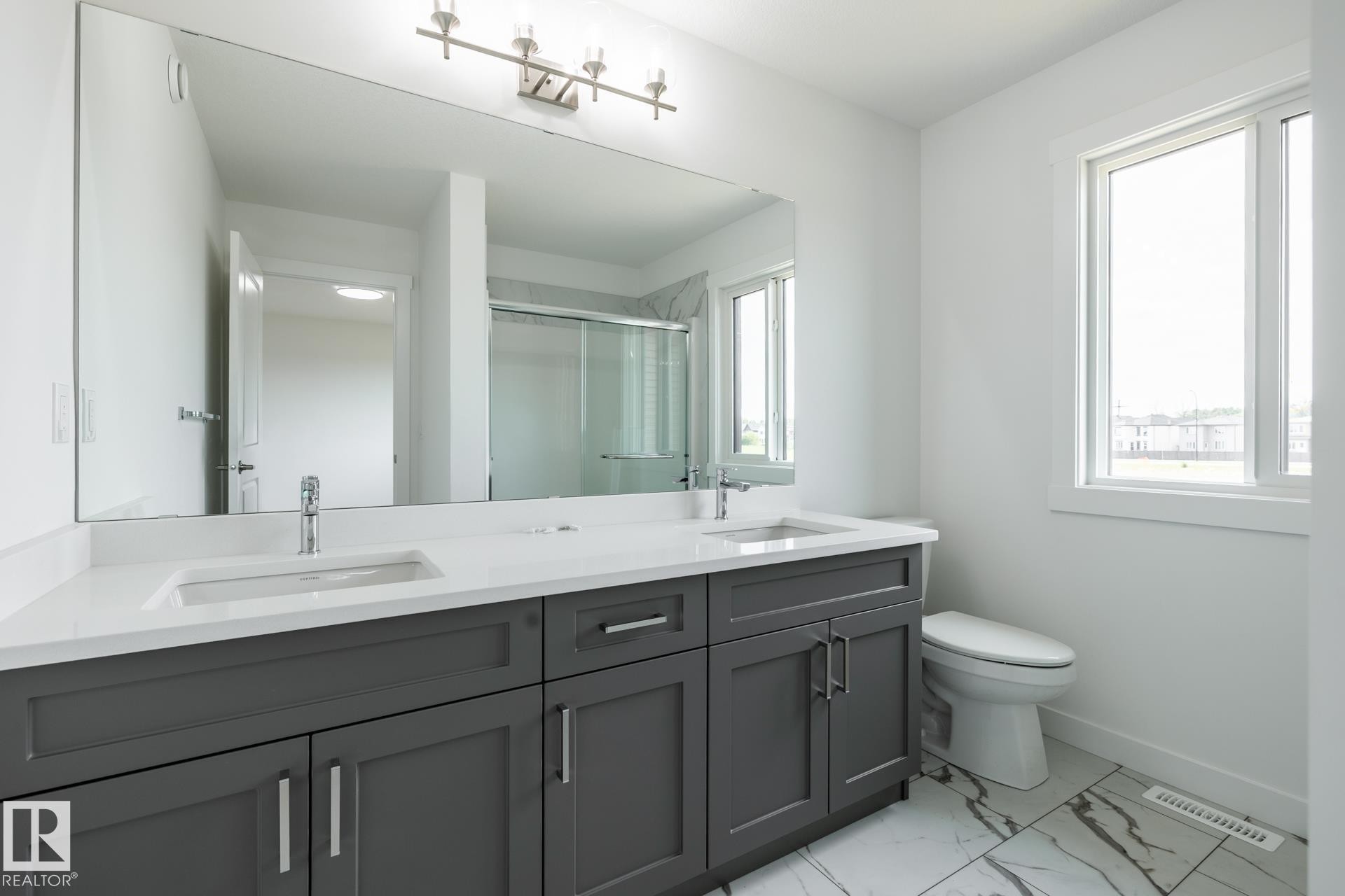 3036 197 Street Nw, Edmonton, AB - Indoor Photo Showing Bathroom