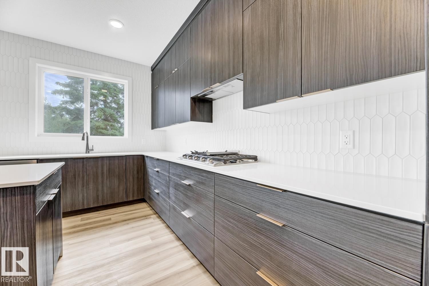 2010 Genesis Lane, Stony Plain, AB - Indoor Photo Showing Kitchen