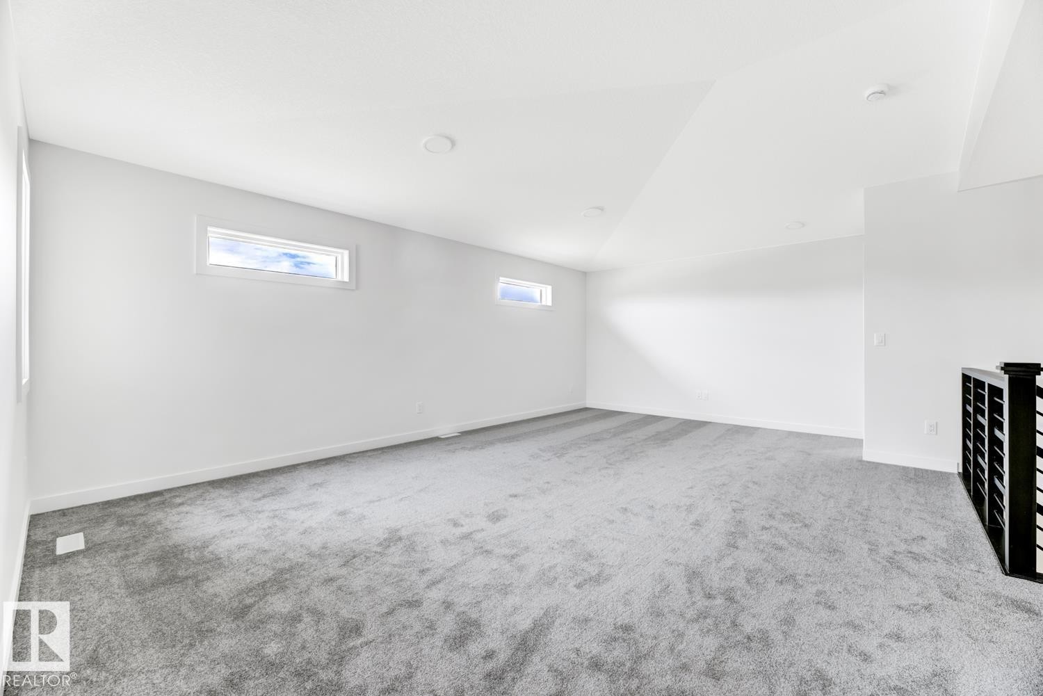 2010 Genesis Lane, Stony Plain, AB - Indoor Photo Showing Other Room