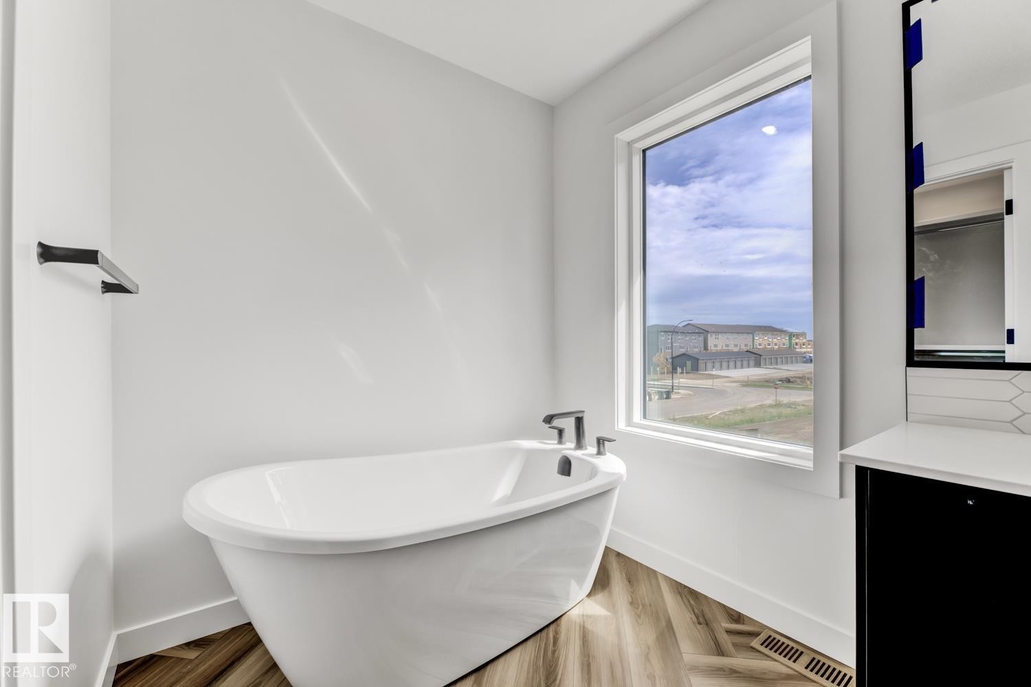 2010 Genesis Lane, Stony Plain, AB - Indoor Photo Showing Bathroom