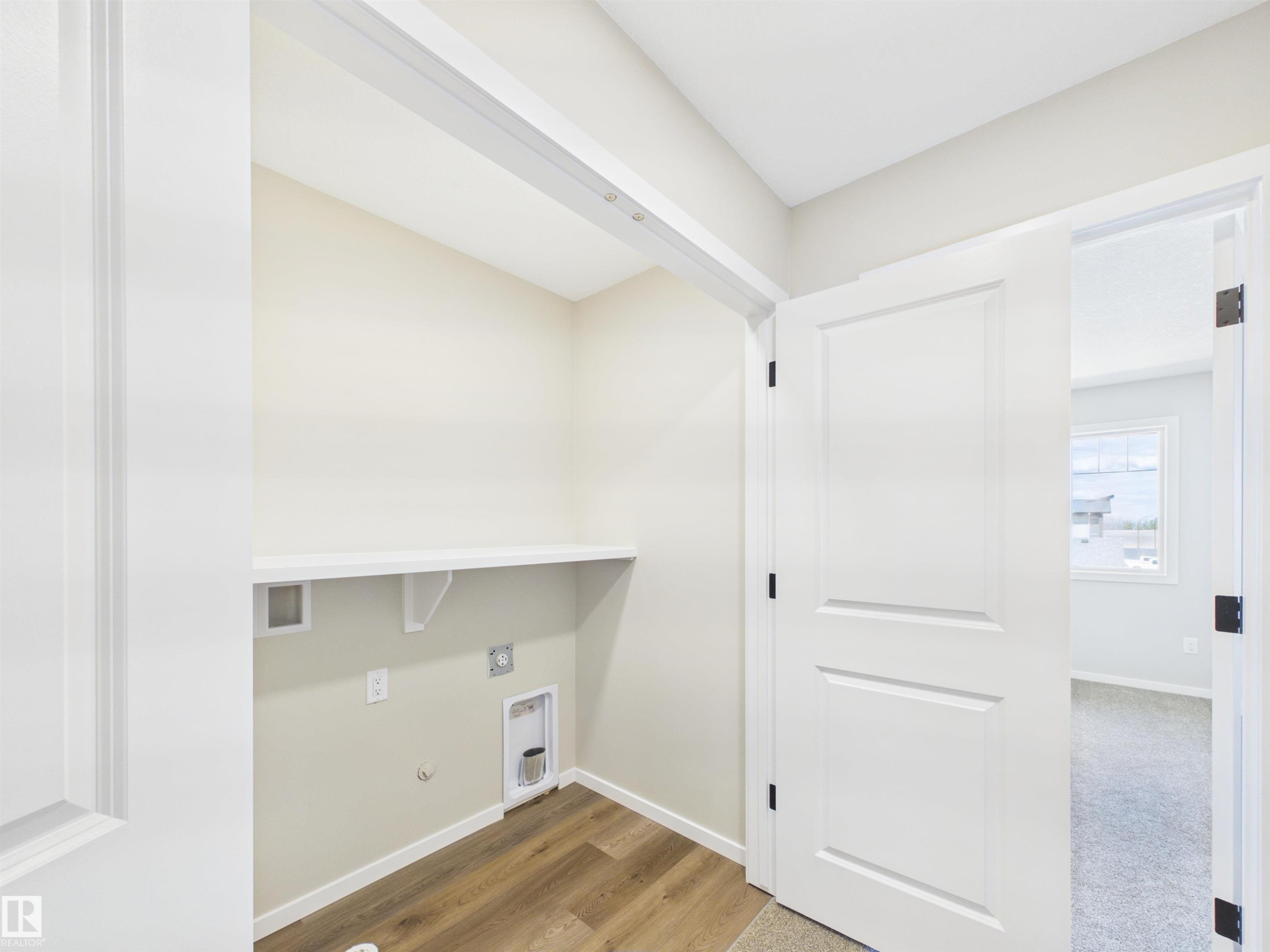1100 Mcleod Avenue, Spruce Grove, AB - Indoor Photo Showing Other Room