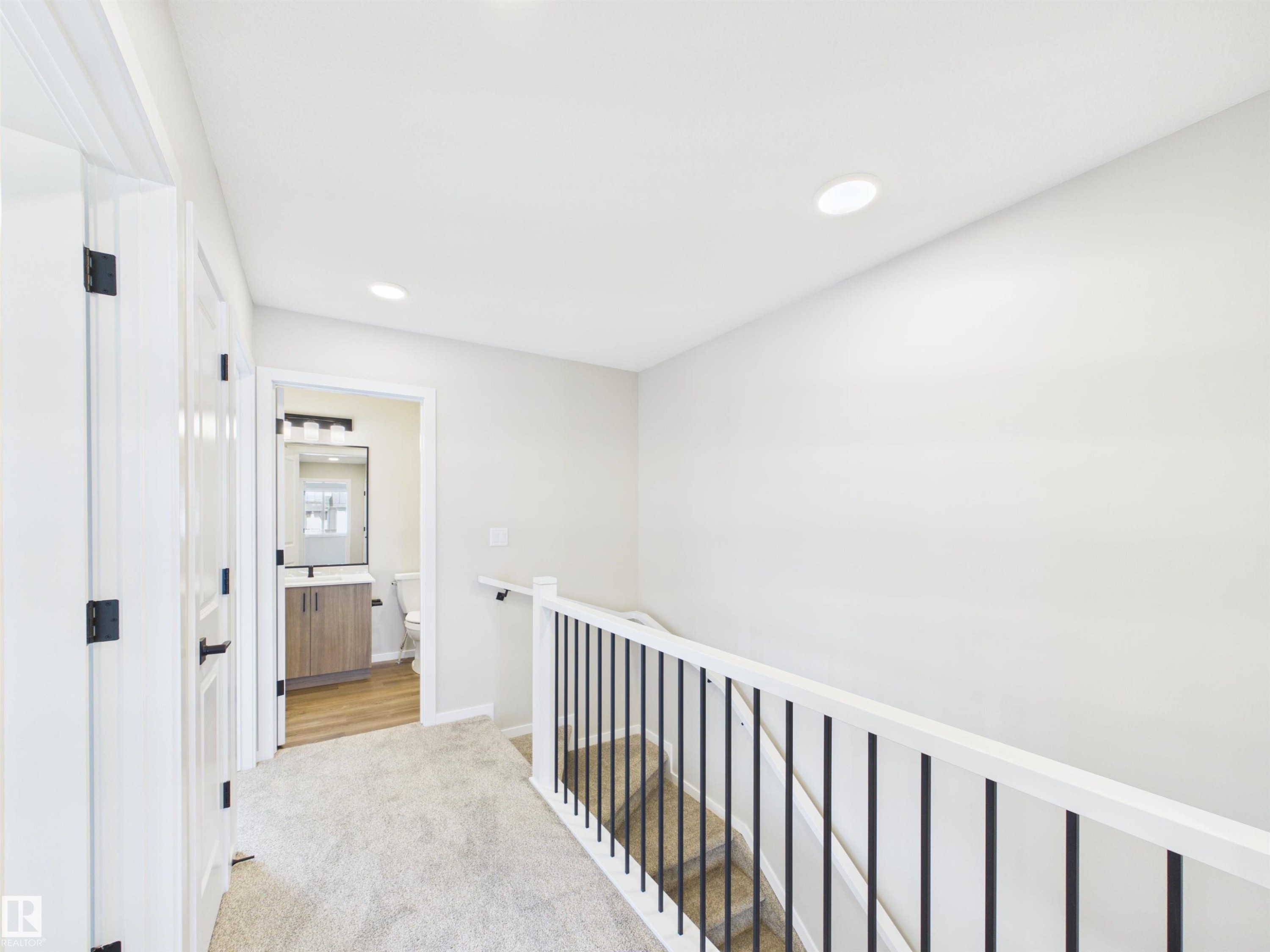 1100 Mcleod Avenue, Spruce Grove, AB - Indoor Photo Showing Other Room
