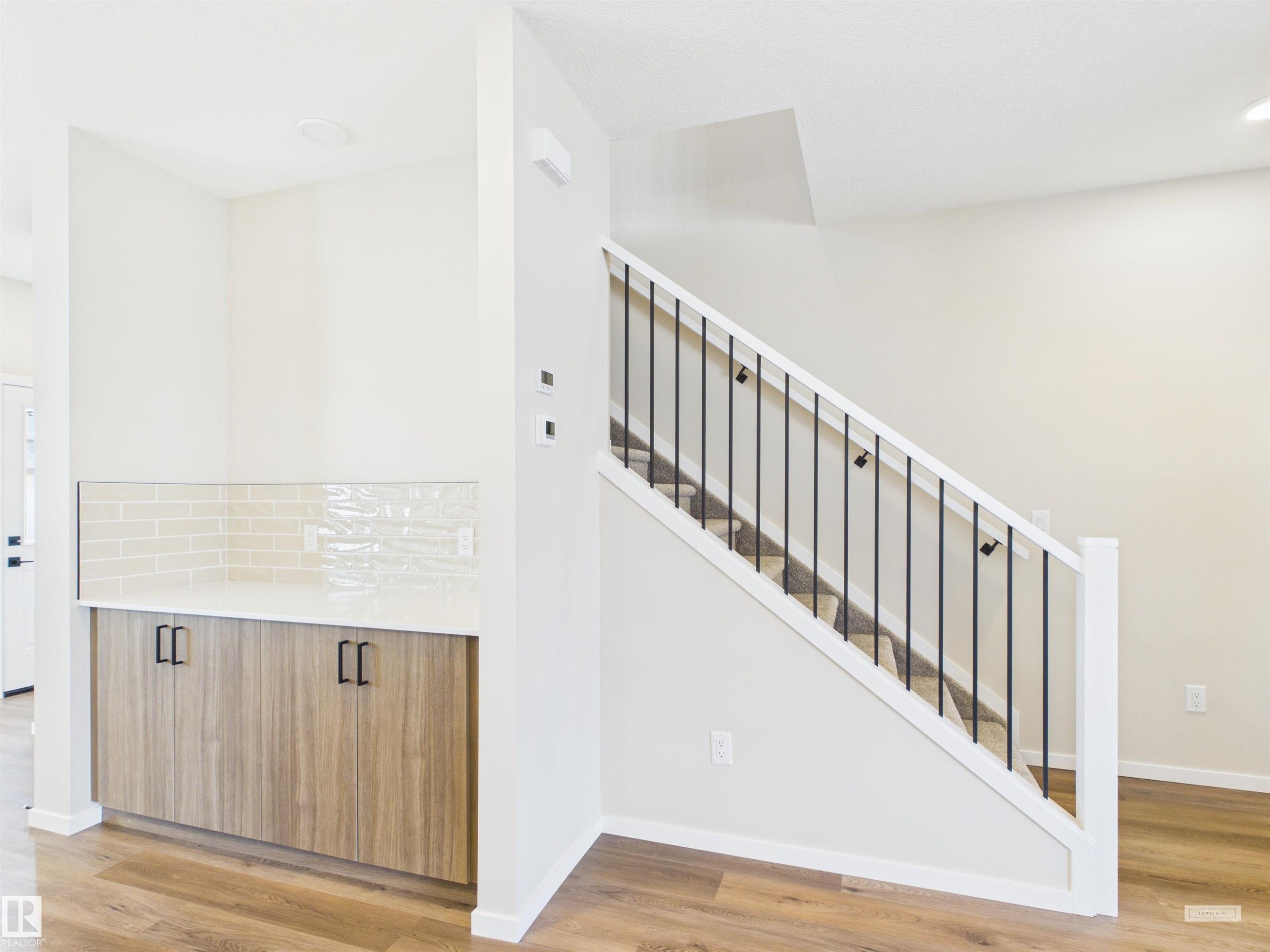 1100 Mcleod Avenue, Spruce Grove, AB - Indoor Photo Showing Other Room