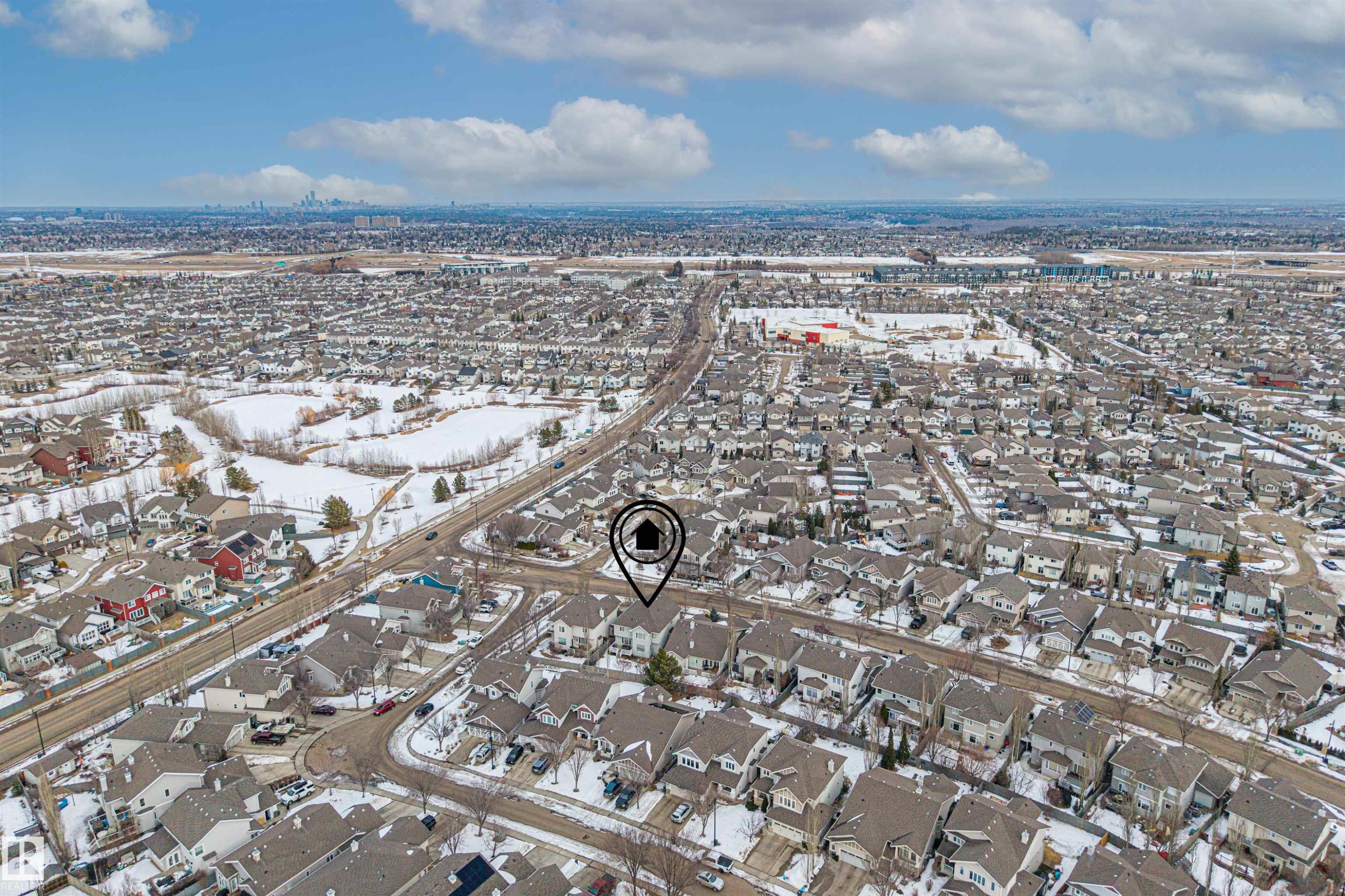 Aerial view of the neighborhood showcasing residential properties with snow-covered landscapes and roads - 1014 Hope Road, Edmonton, AB - Outdoor With View