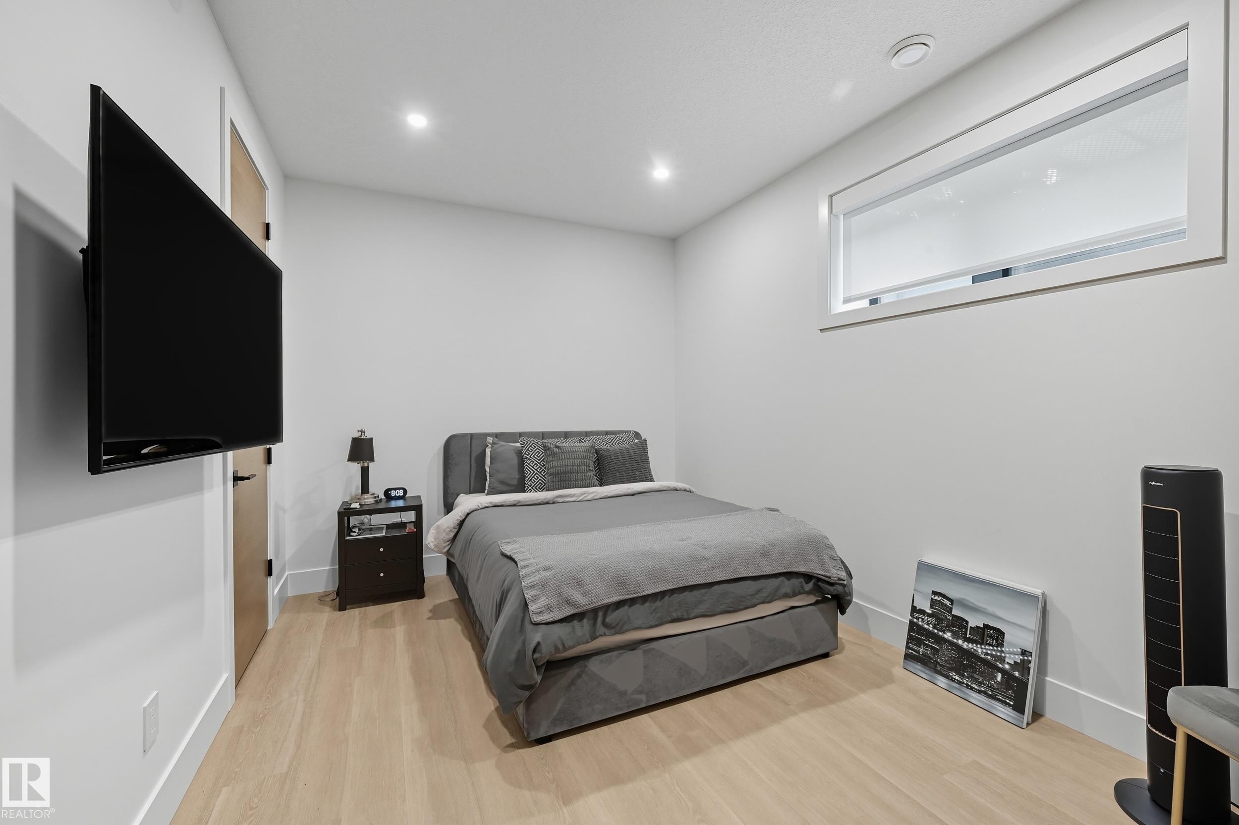14312 92A Avenue, Edmonton, AB - Indoor