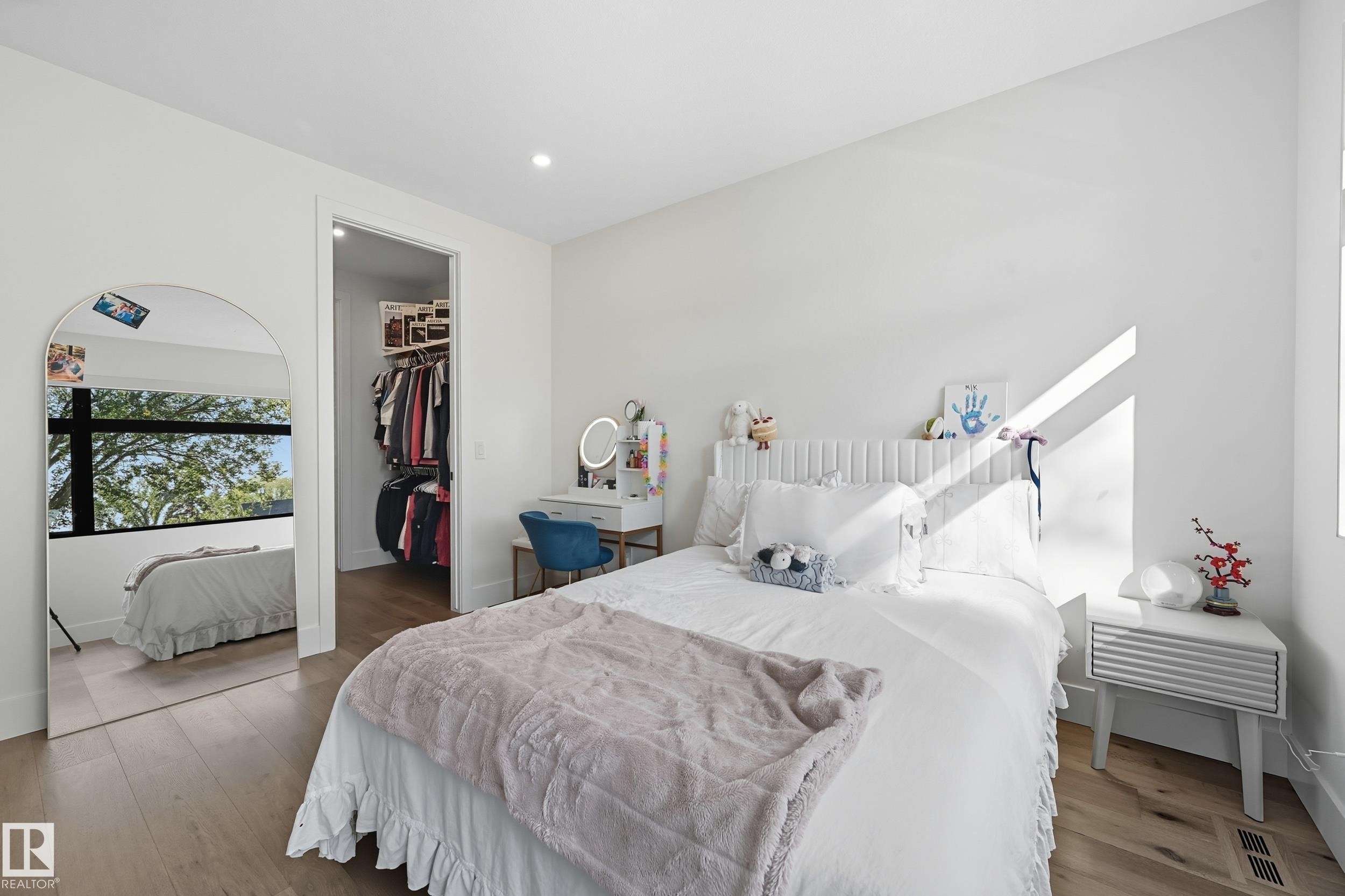 14312 92A Avenue, Edmonton, AB - Indoor Photo Showing Bedroom