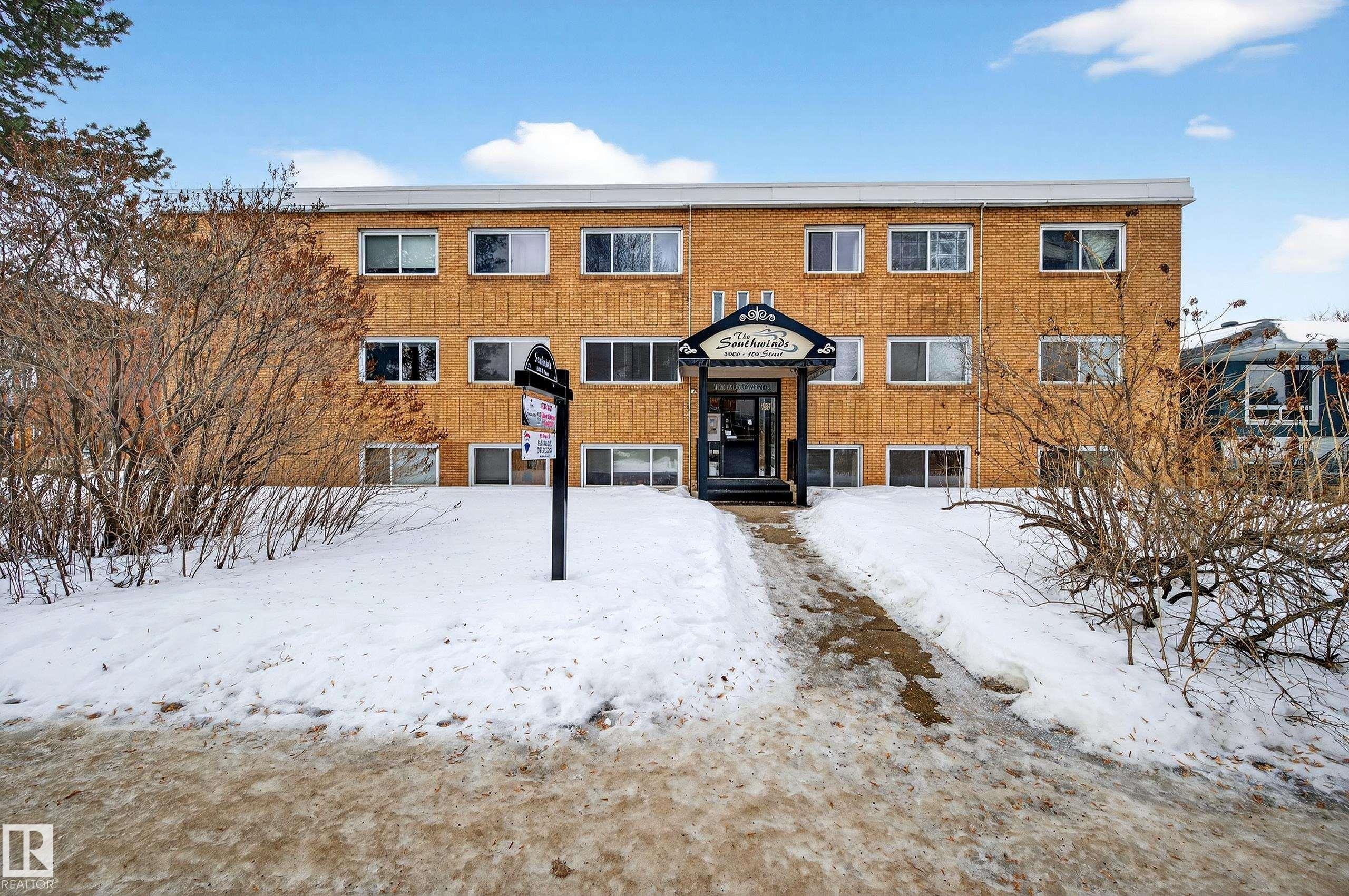 Edmonton, AB - Outdoor