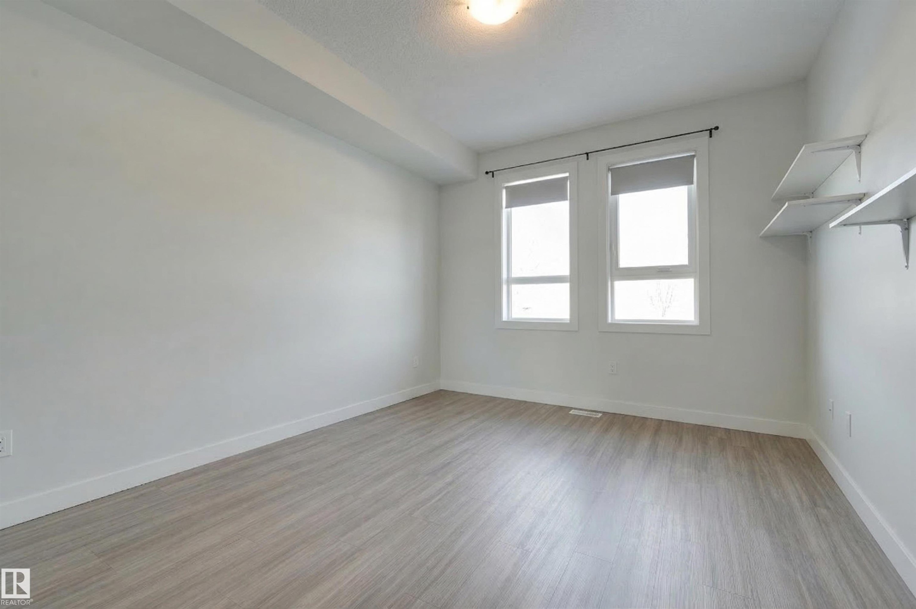 101 17 Columbia Avenue, Devon, AB - Indoor Photo Showing Other Room