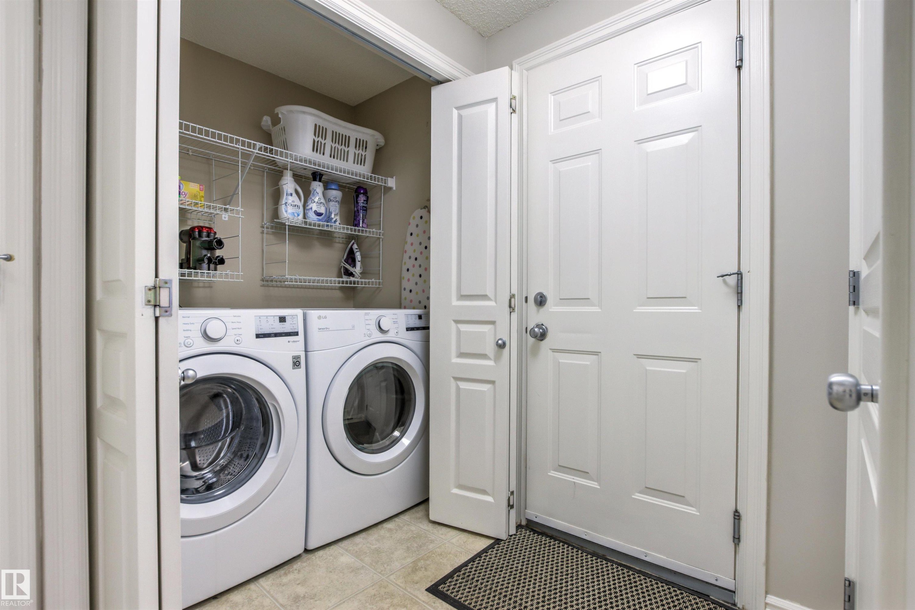 1849 Holman Crescent, Edmonton, AB - Indoor Photo Showing Laundry Room