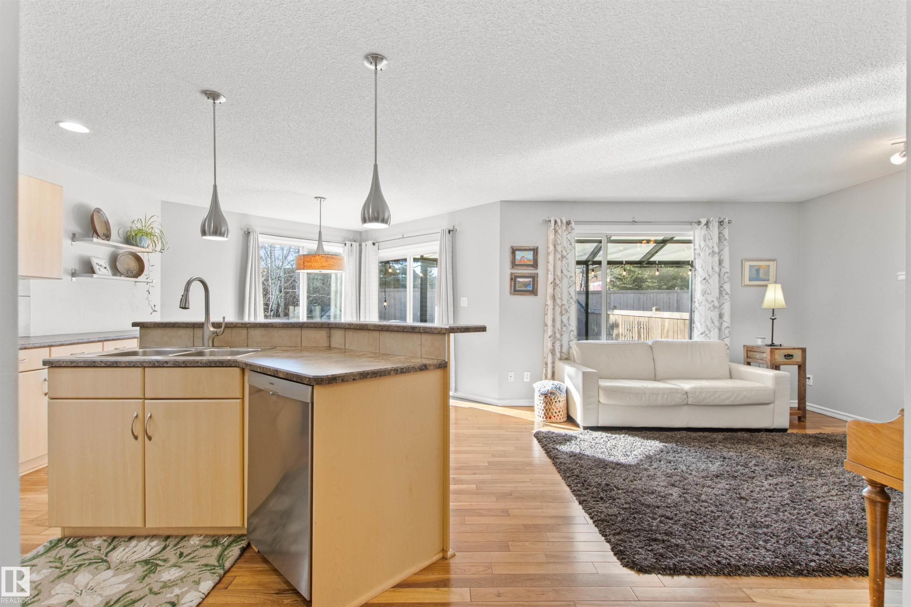 1849 Holman Crescent, Edmonton, AB - Indoor