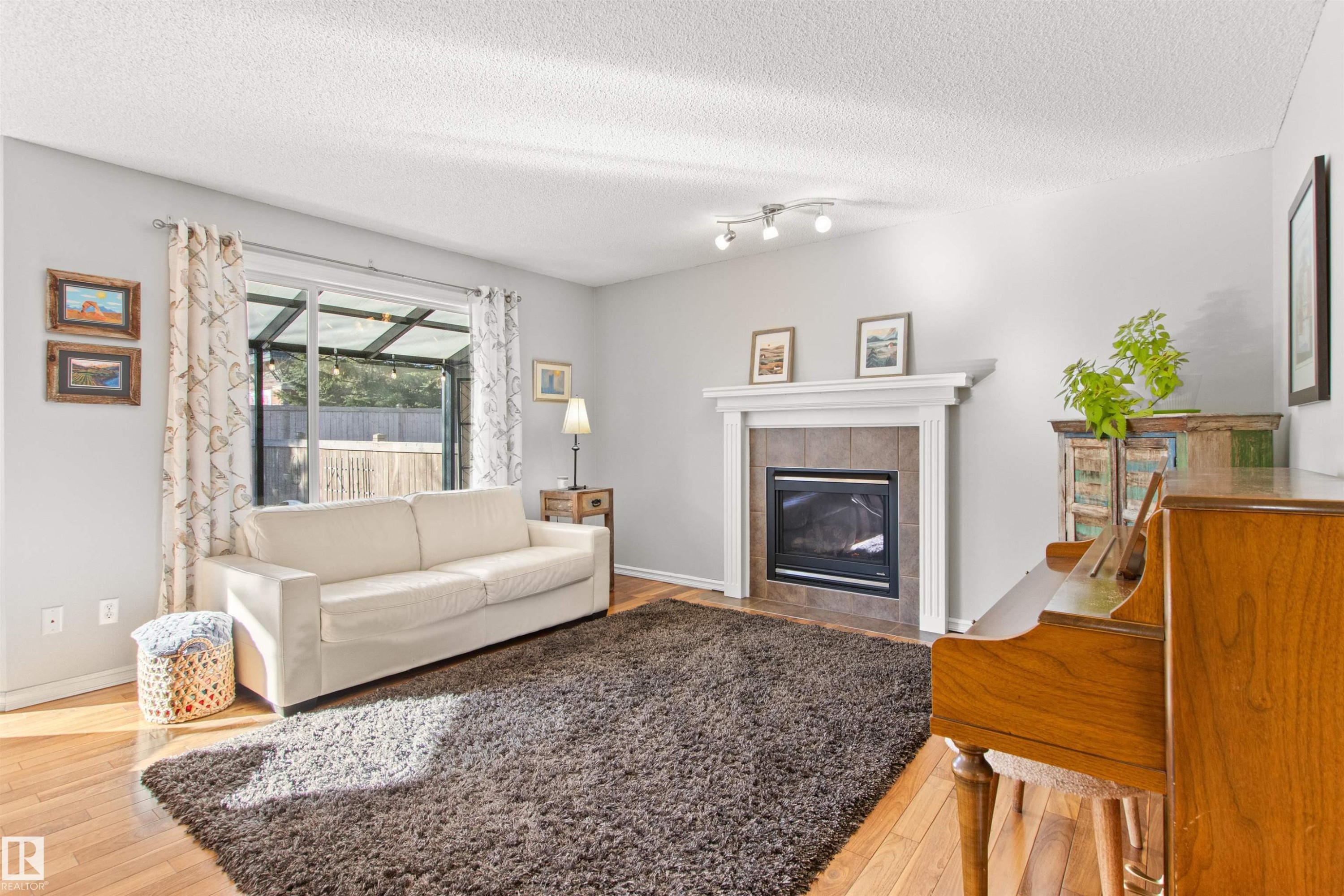 1849 Holman Crescent, Edmonton, AB - Indoor Photo Showing Living Room With Fireplace