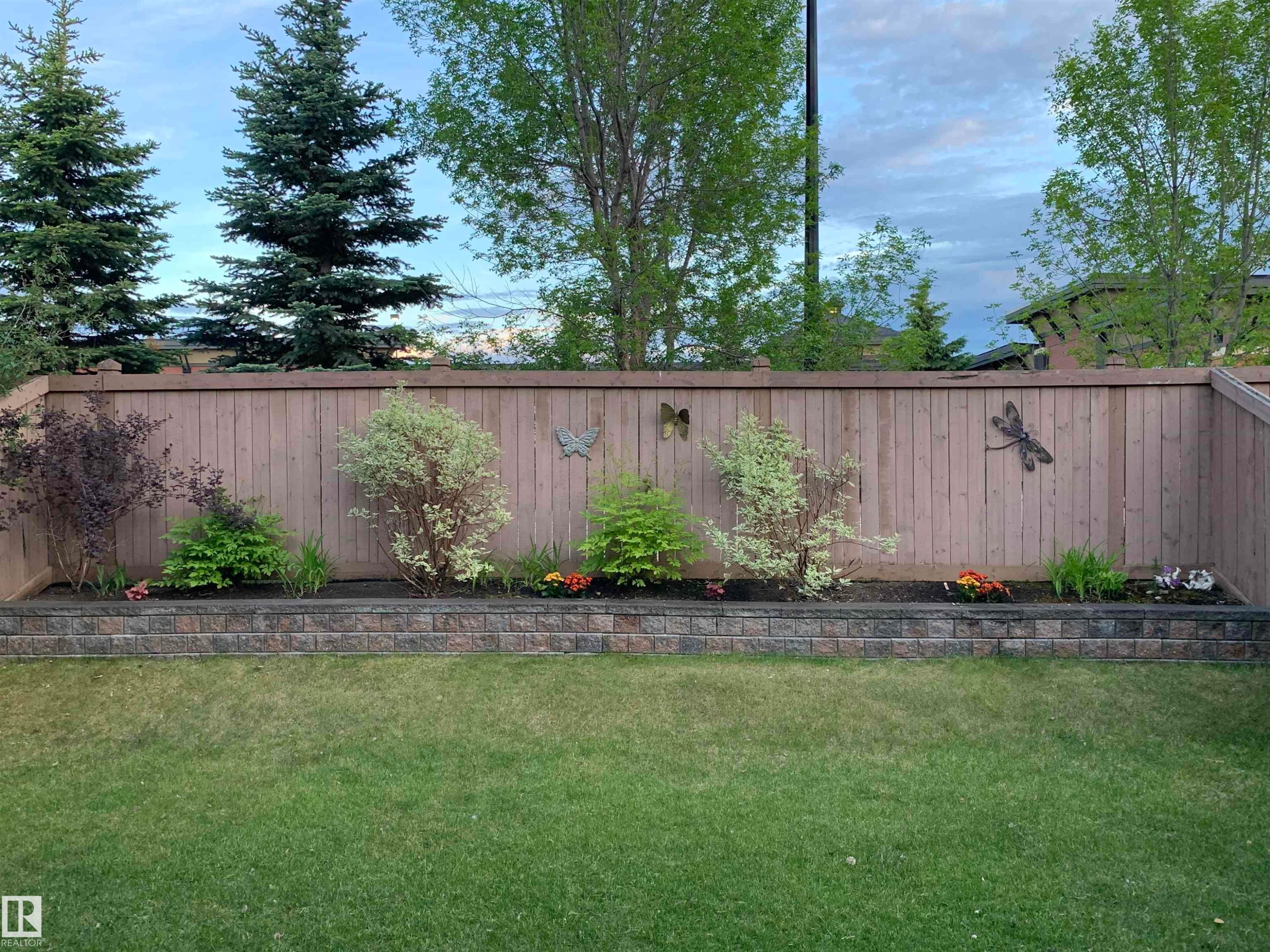 1849 Holman Crescent, Edmonton, AB - Outdoor