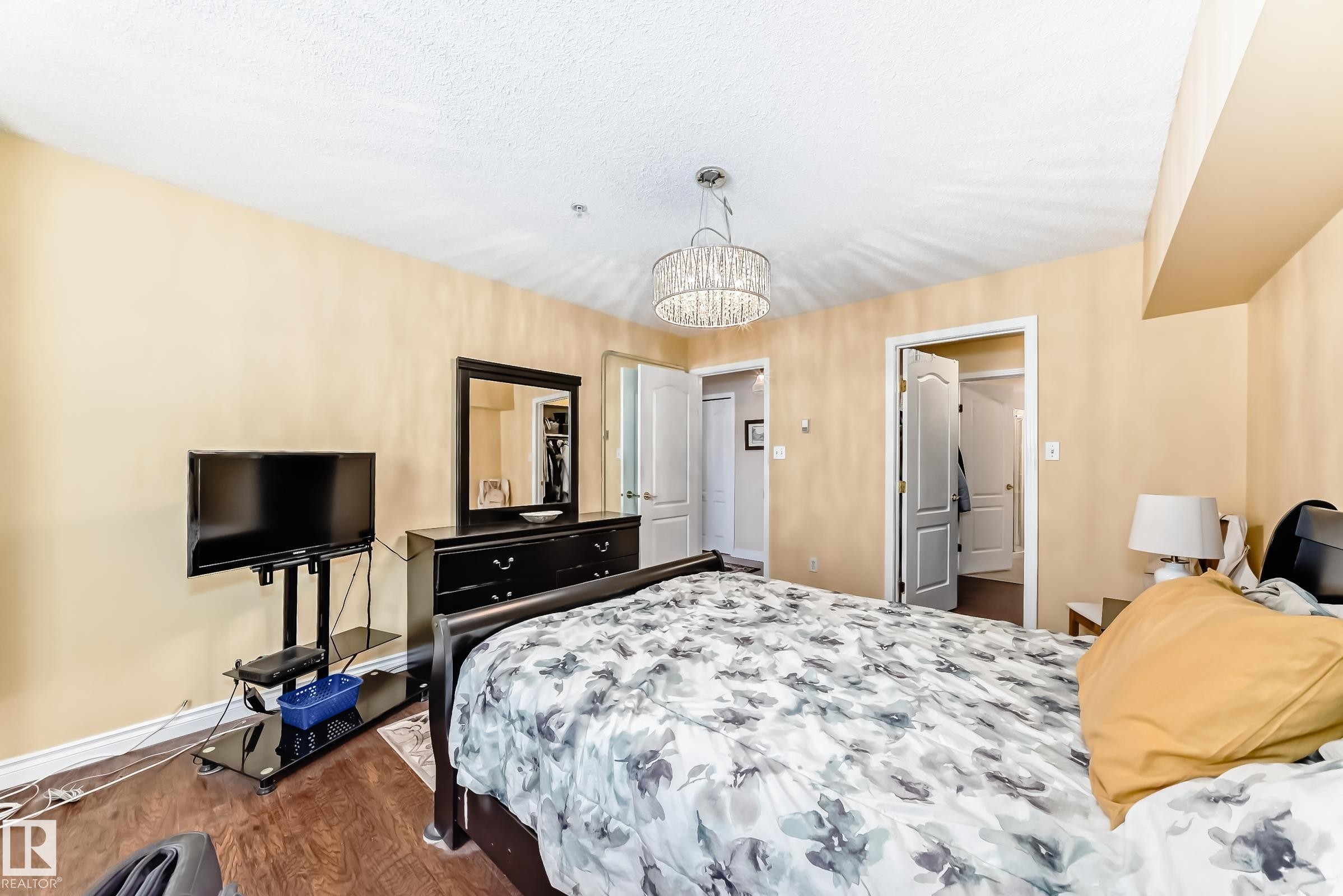 304 17150 94A Avenue, Edmonton, AB - Indoor Photo Showing Bedroom