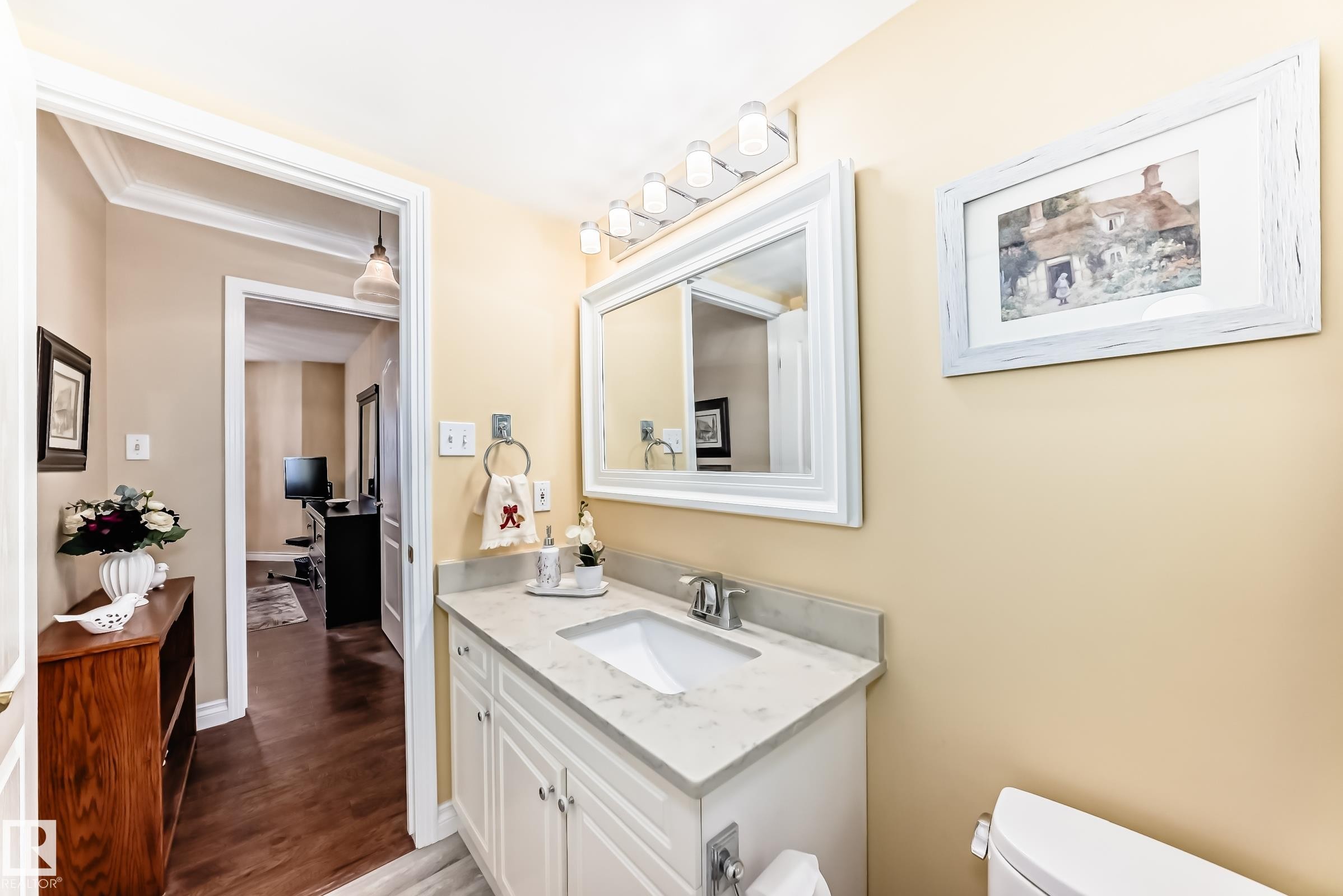 304 17150 94A Avenue, Edmonton, AB - Indoor Photo Showing Bathroom