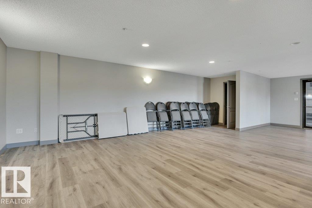 314 111 Edwards Drive, Edmonton, AB - Indoor Photo Showing Other Room