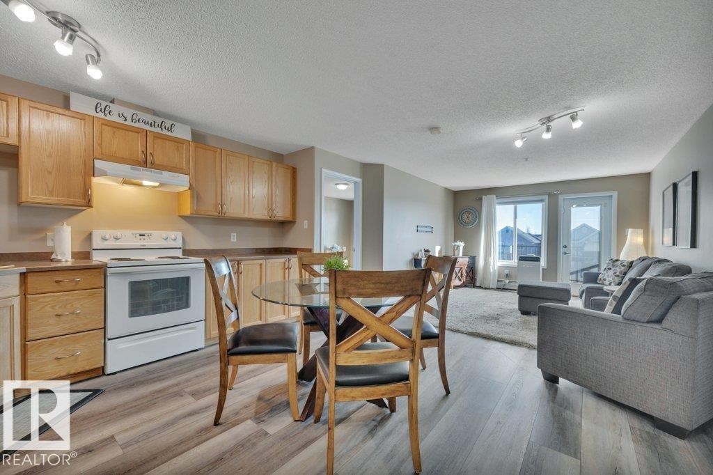 314 111 Edwards Drive, Edmonton, AB - Indoor Photo Showing Kitchen
