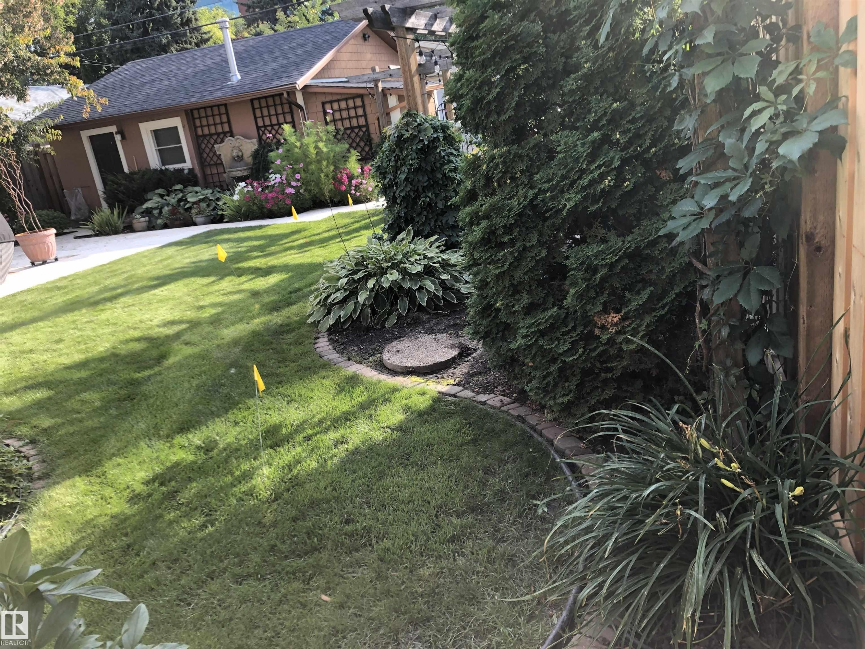 9135 117 Street, Edmonton, AB - Outdoor