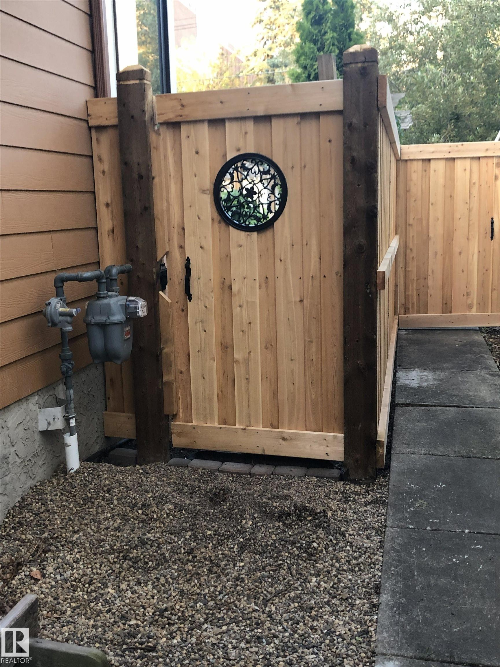 9135 117 Street, Edmonton, AB - Outdoor