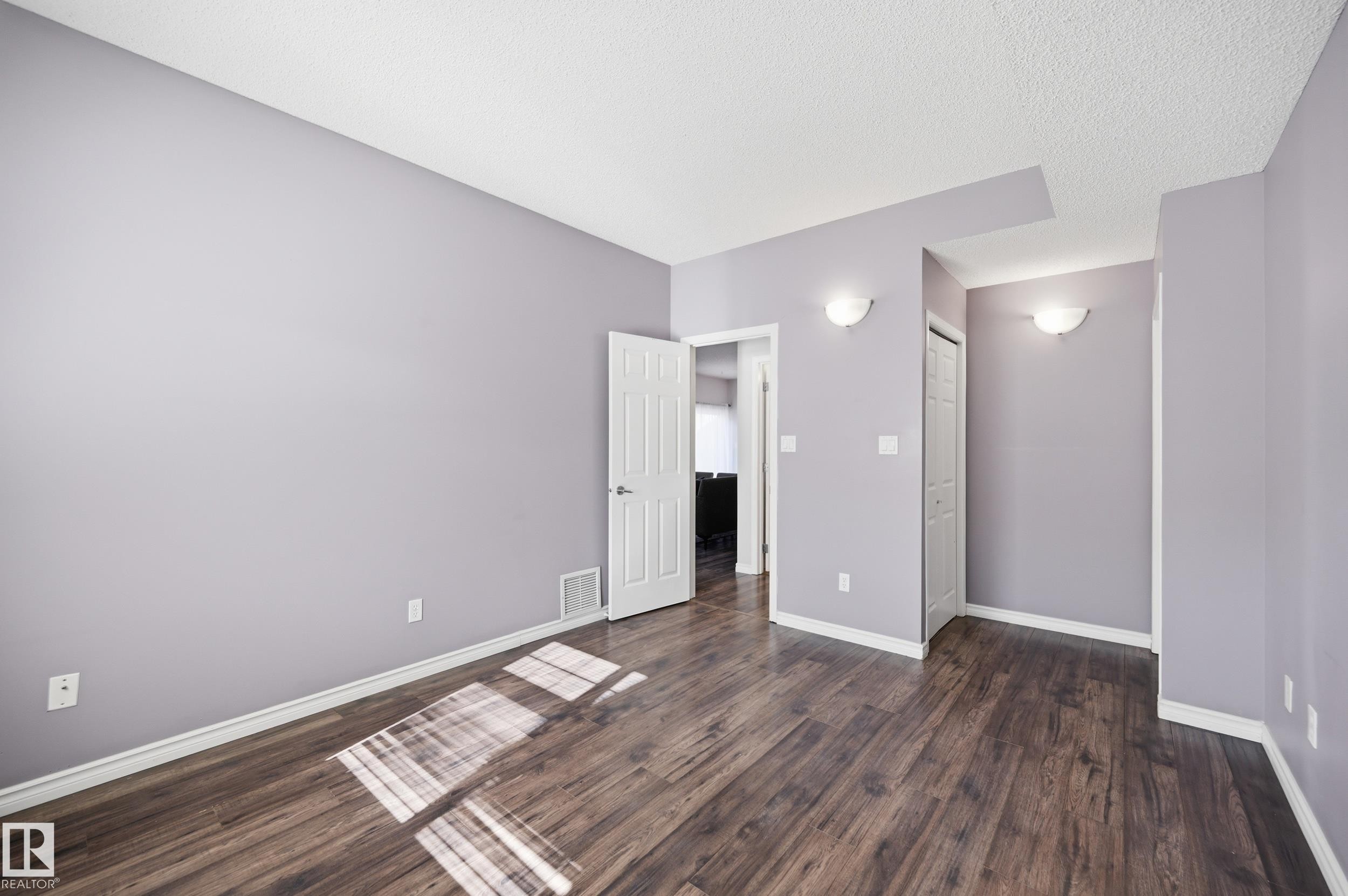 111 3040 Spence Wynd, Edmonton, AB - Indoor Photo Showing Other Room