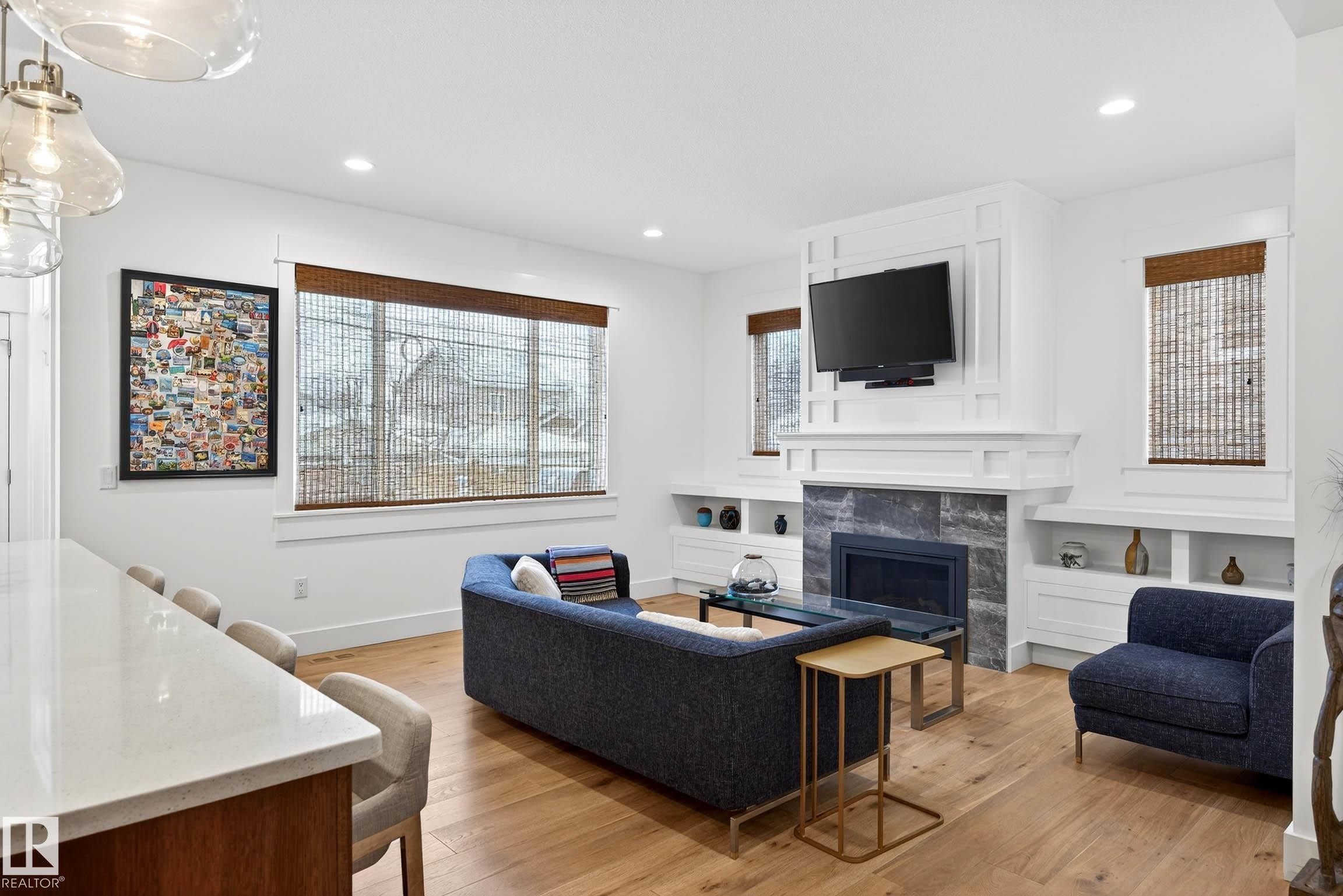 9738 75 Avenue, Edmonton, AB - Indoor Photo Showing Living Room With Fireplace