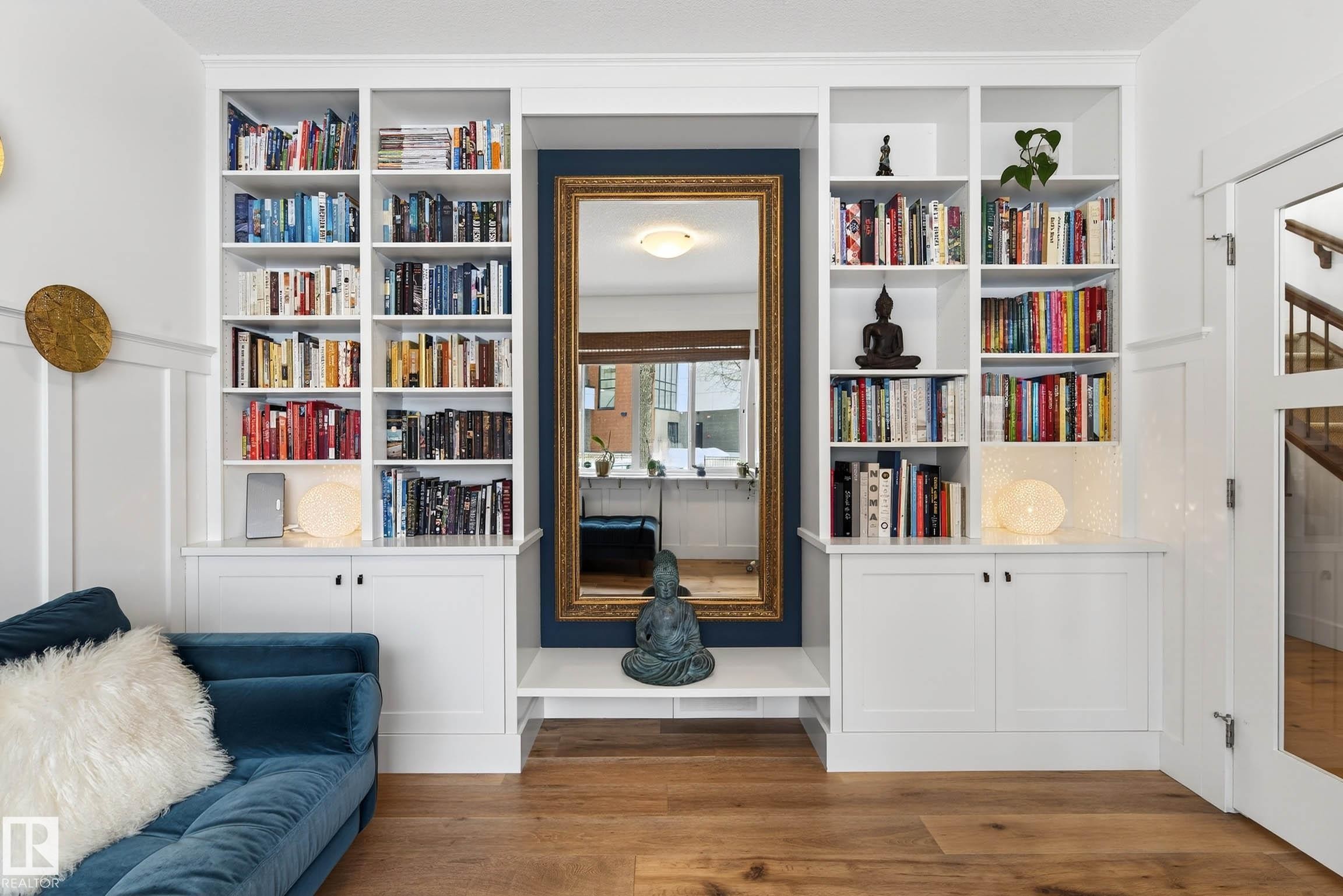 9738 75 Avenue, Edmonton, AB - Indoor