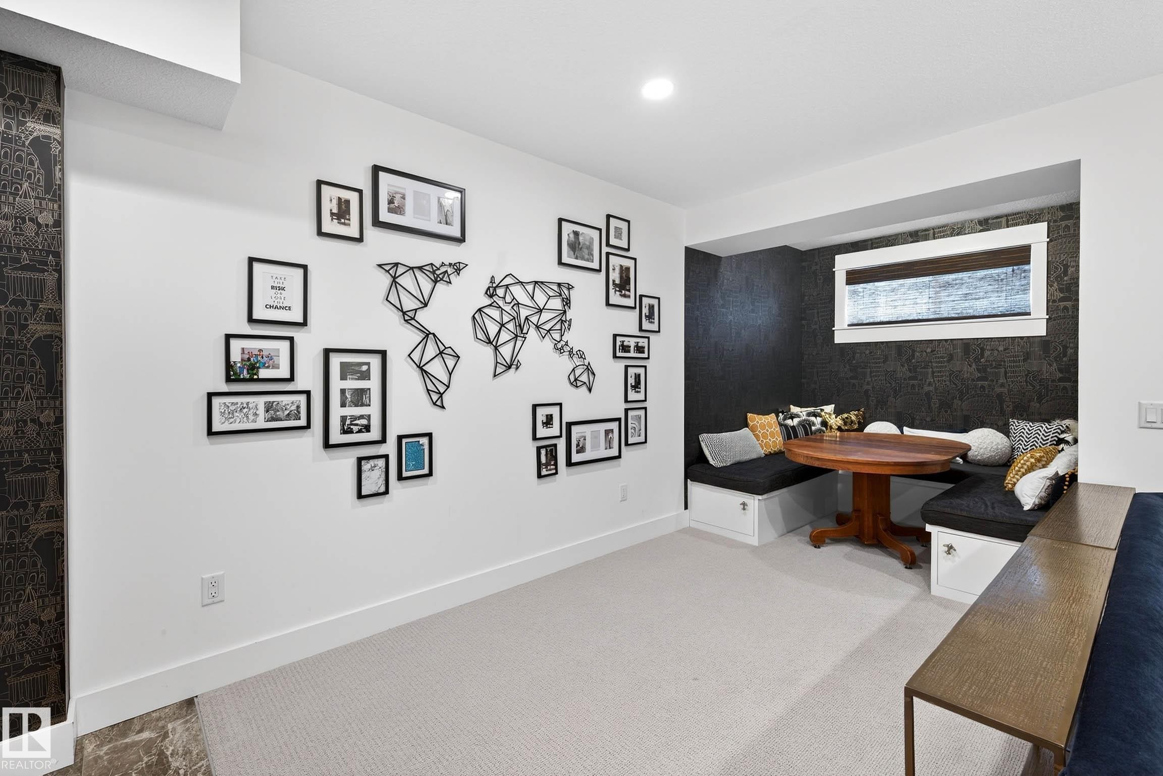 9738 75 Avenue, Edmonton, AB - Indoor Photo Showing Other Room