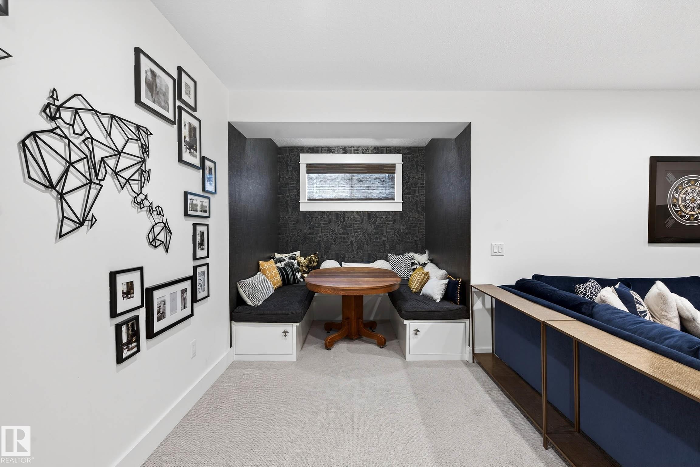 9738 75 Avenue, Edmonton, AB - Indoor Photo Showing Other Room