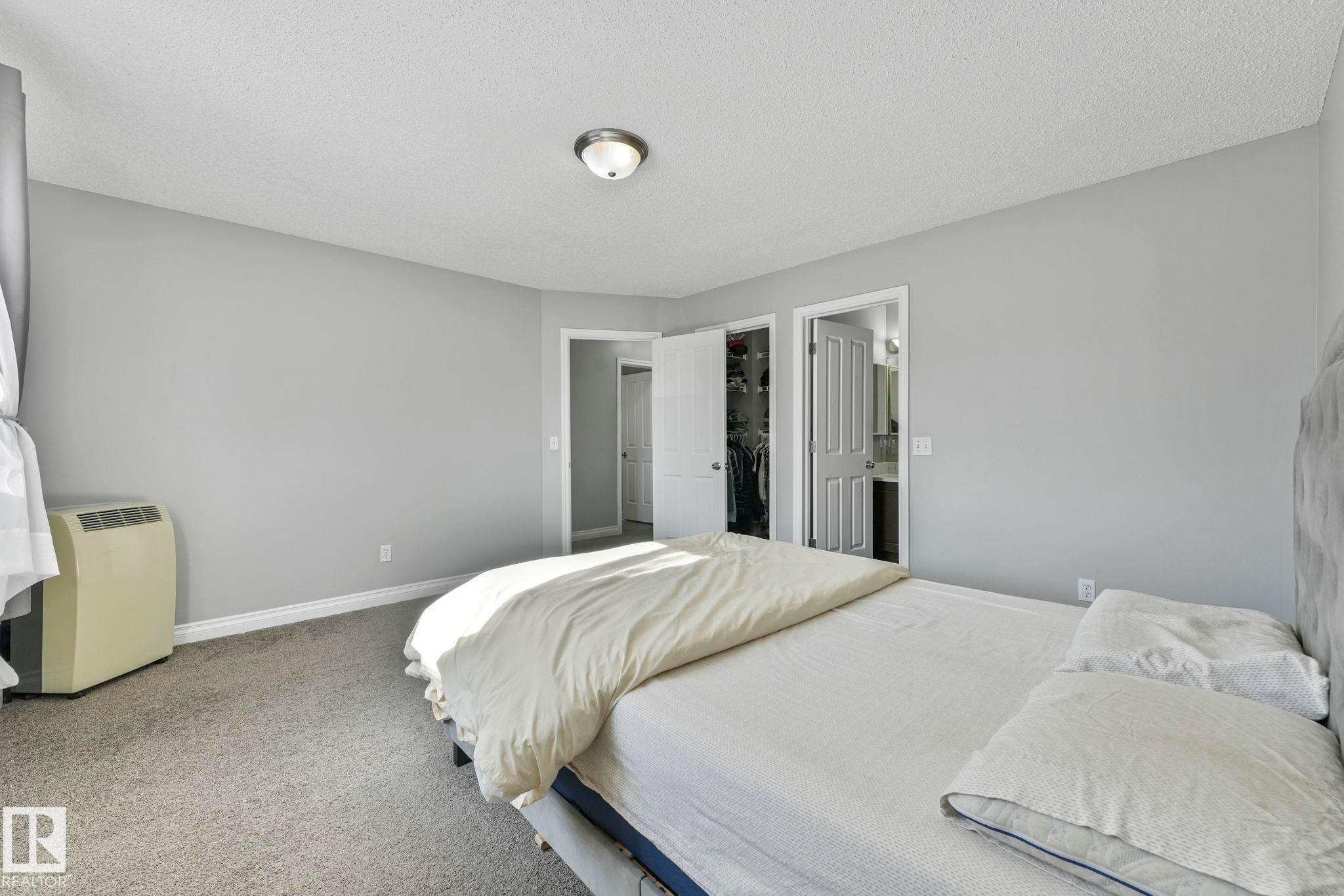 3504 21 Street, Edmonton, AB - Indoor Photo Showing Bedroom