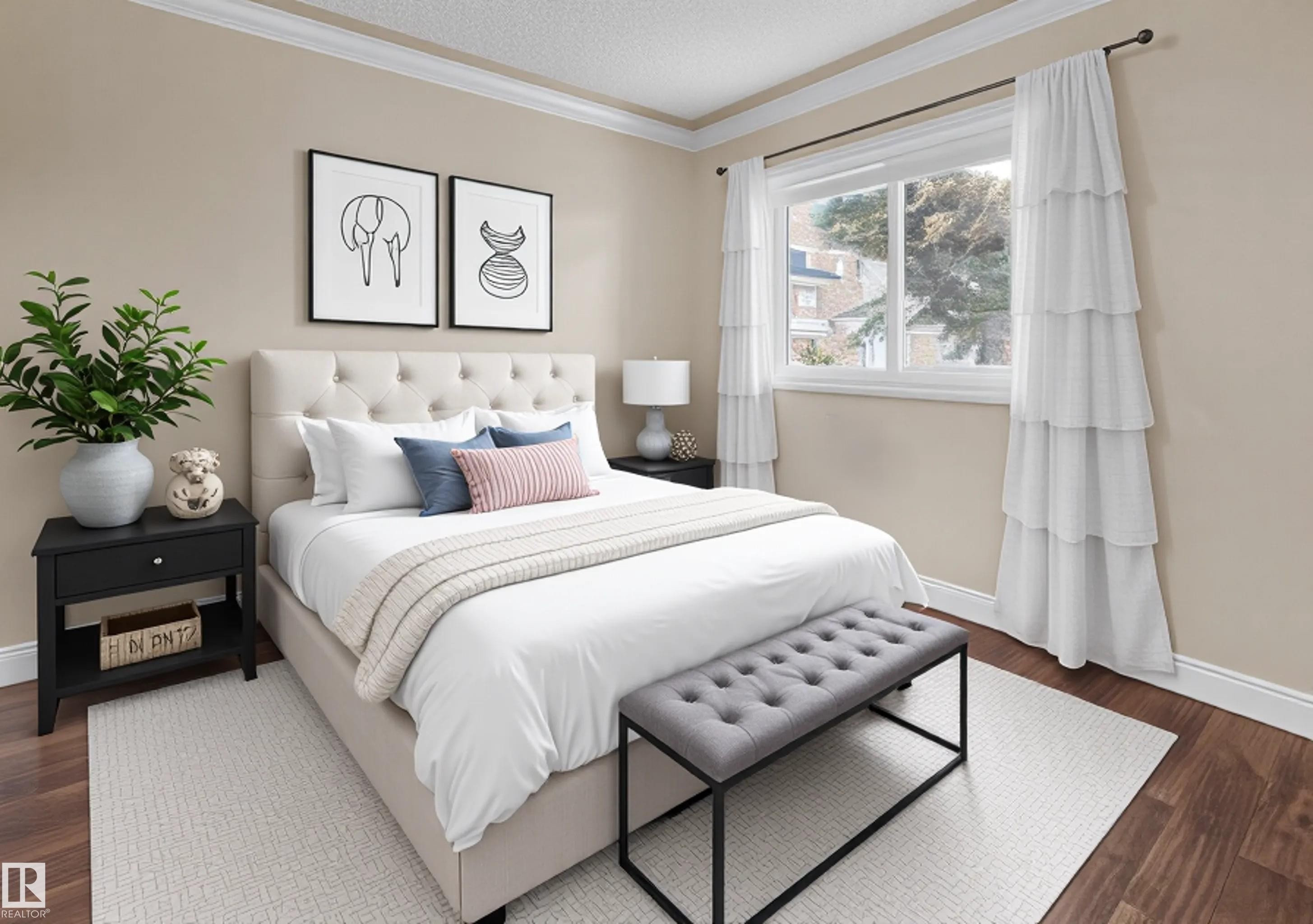 11567 80 Avenue, Edmonton, AB - Indoor Photo Showing Bedroom