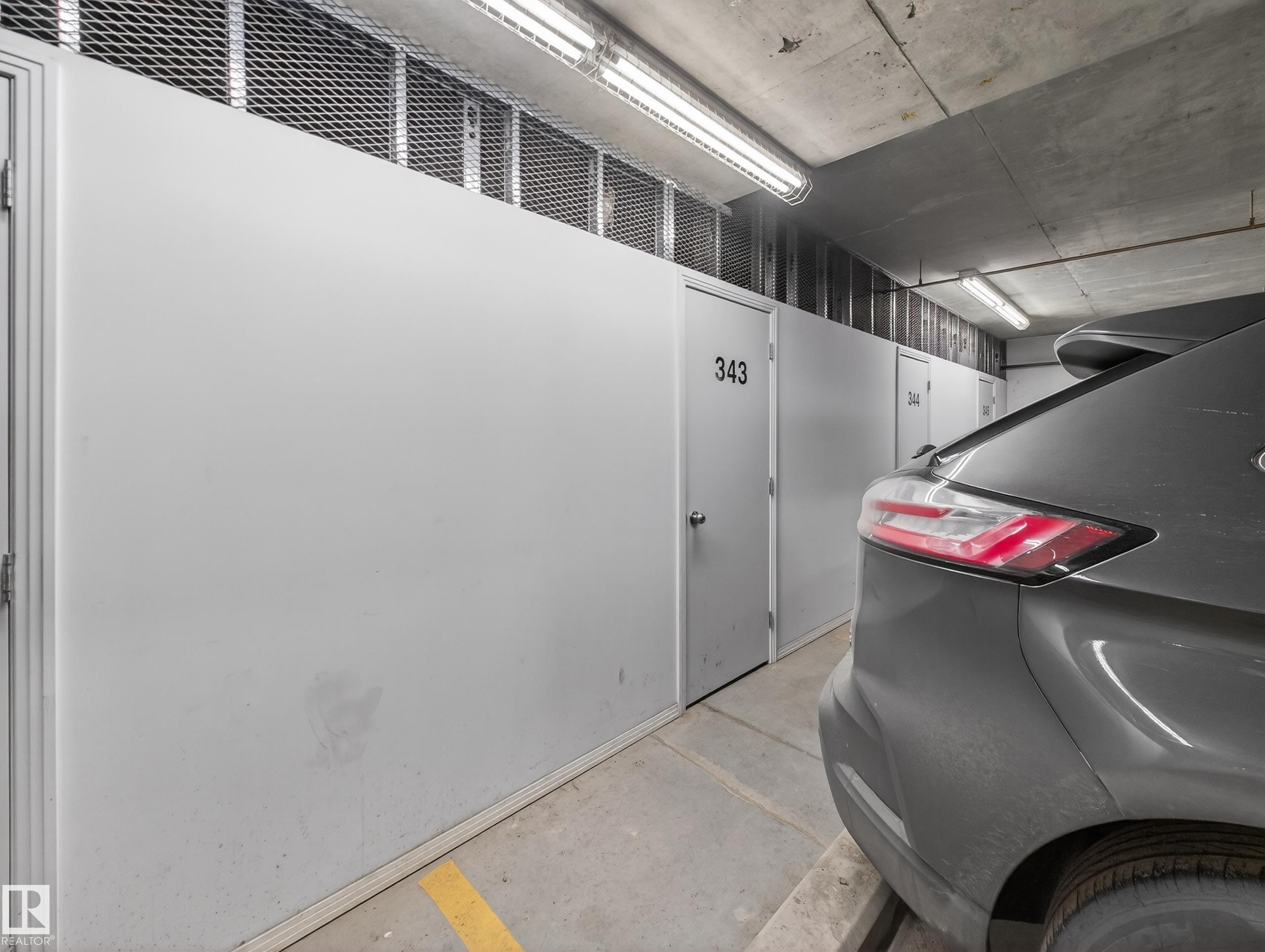 218 2045 Grantham Crest, Edmonton, AB - Indoor