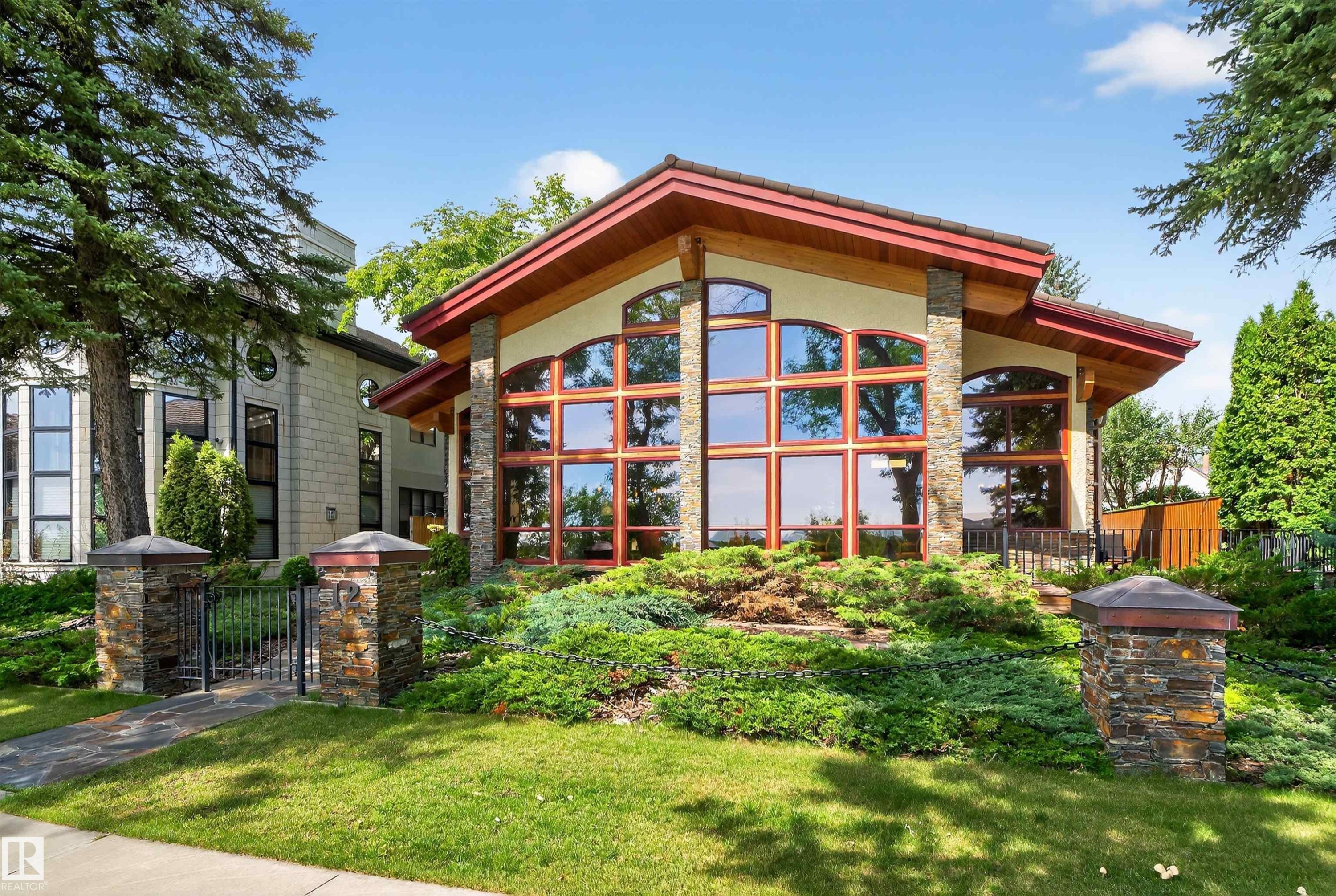 12 Wellington Crescent Nw, Edmonton, AB - Outdoor