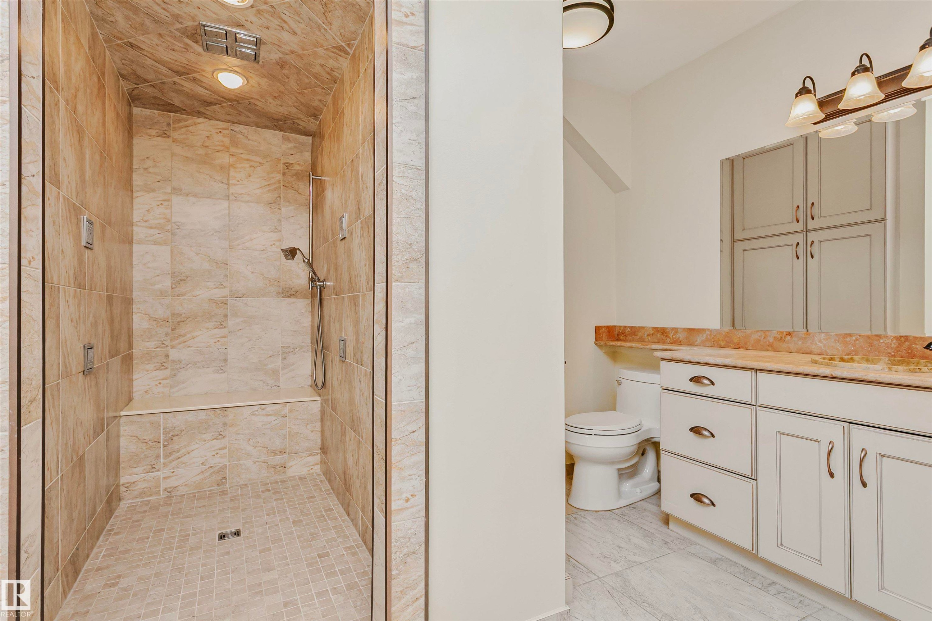 12 Wellington Crescent Nw, Edmonton, AB - Indoor Photo Showing Bathroom