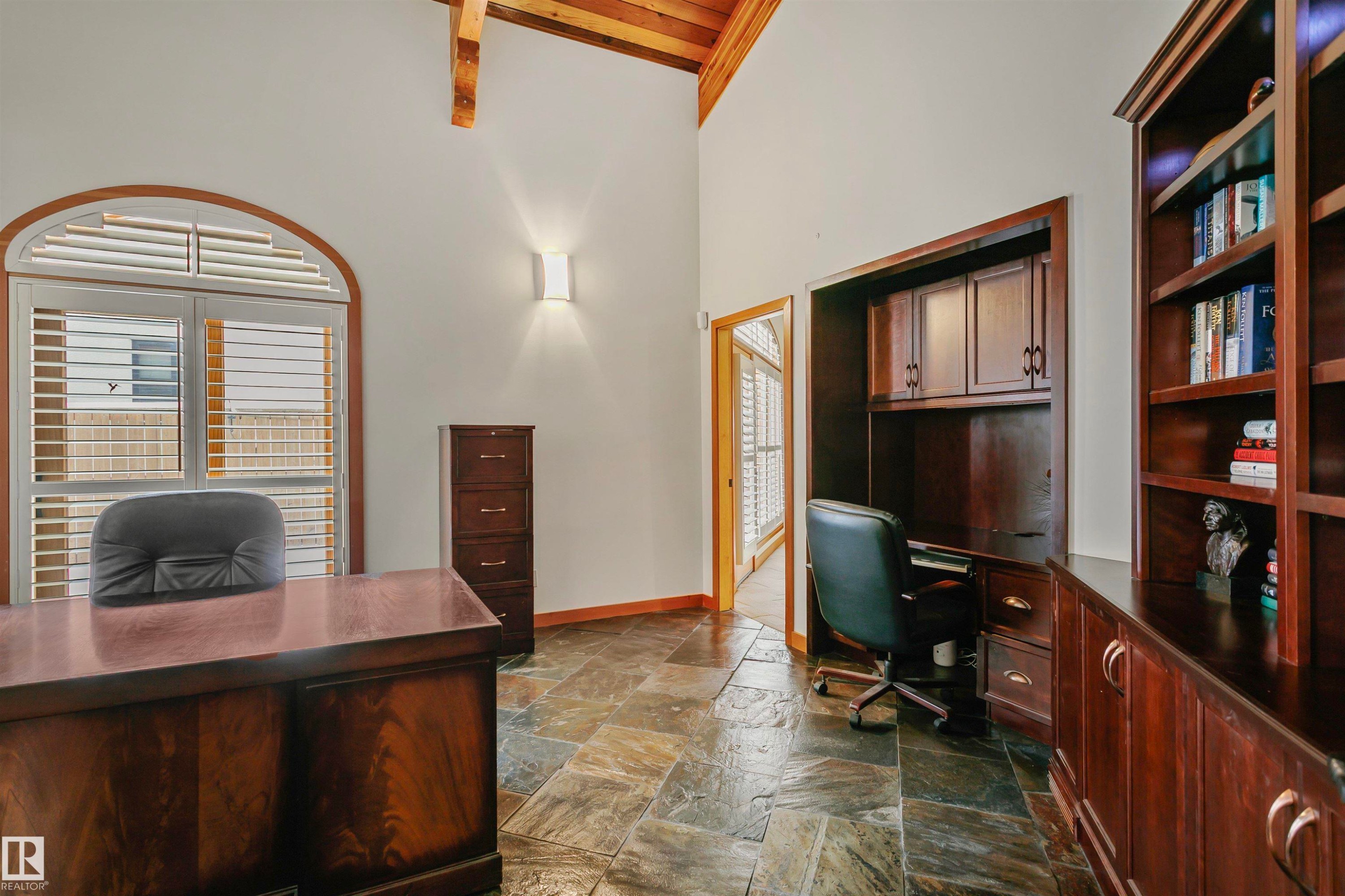 12 Wellington Crescent Nw, Edmonton, AB - Indoor Photo Showing Office