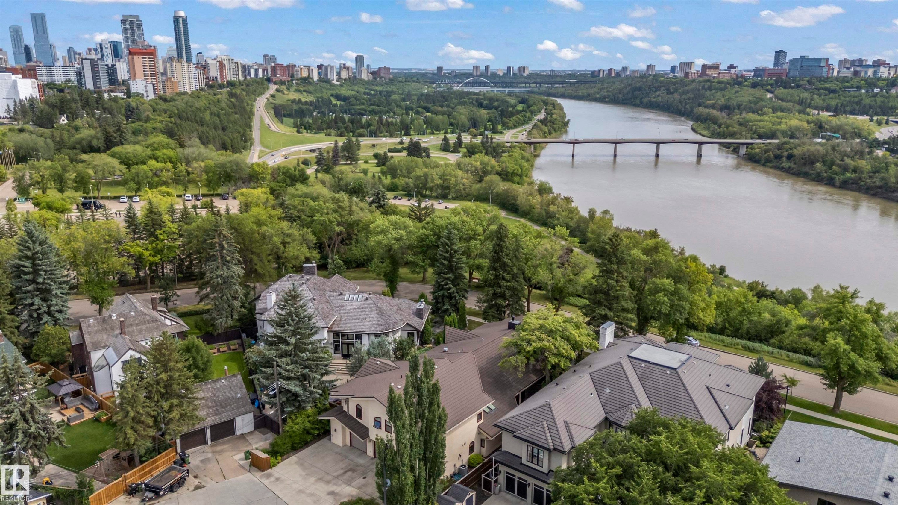 12 Wellington Crescent Nw, Edmonton, AB - Outdoor With View