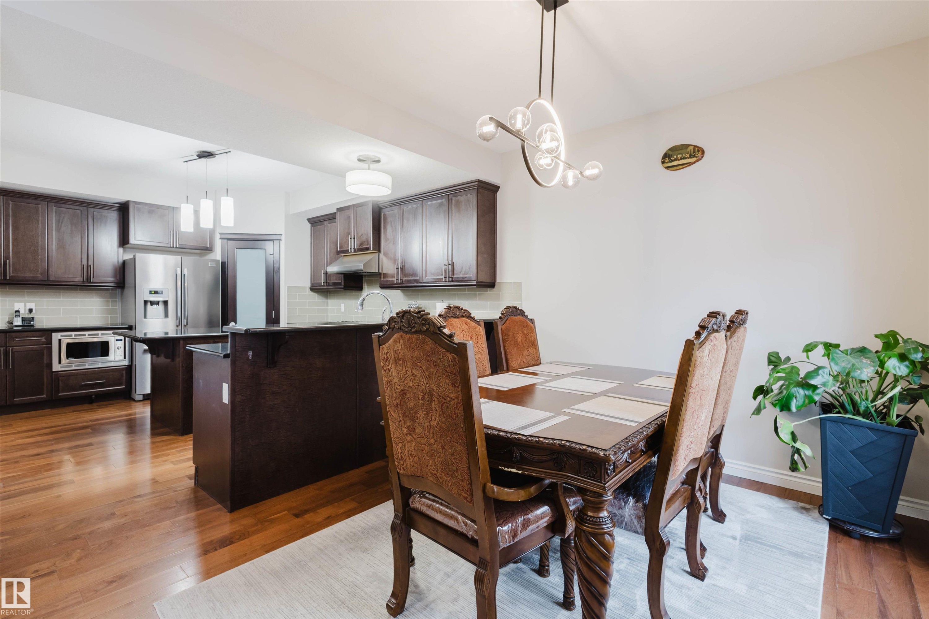 3920 Ginsburg Crescent, Edmonton, AB - Indoor