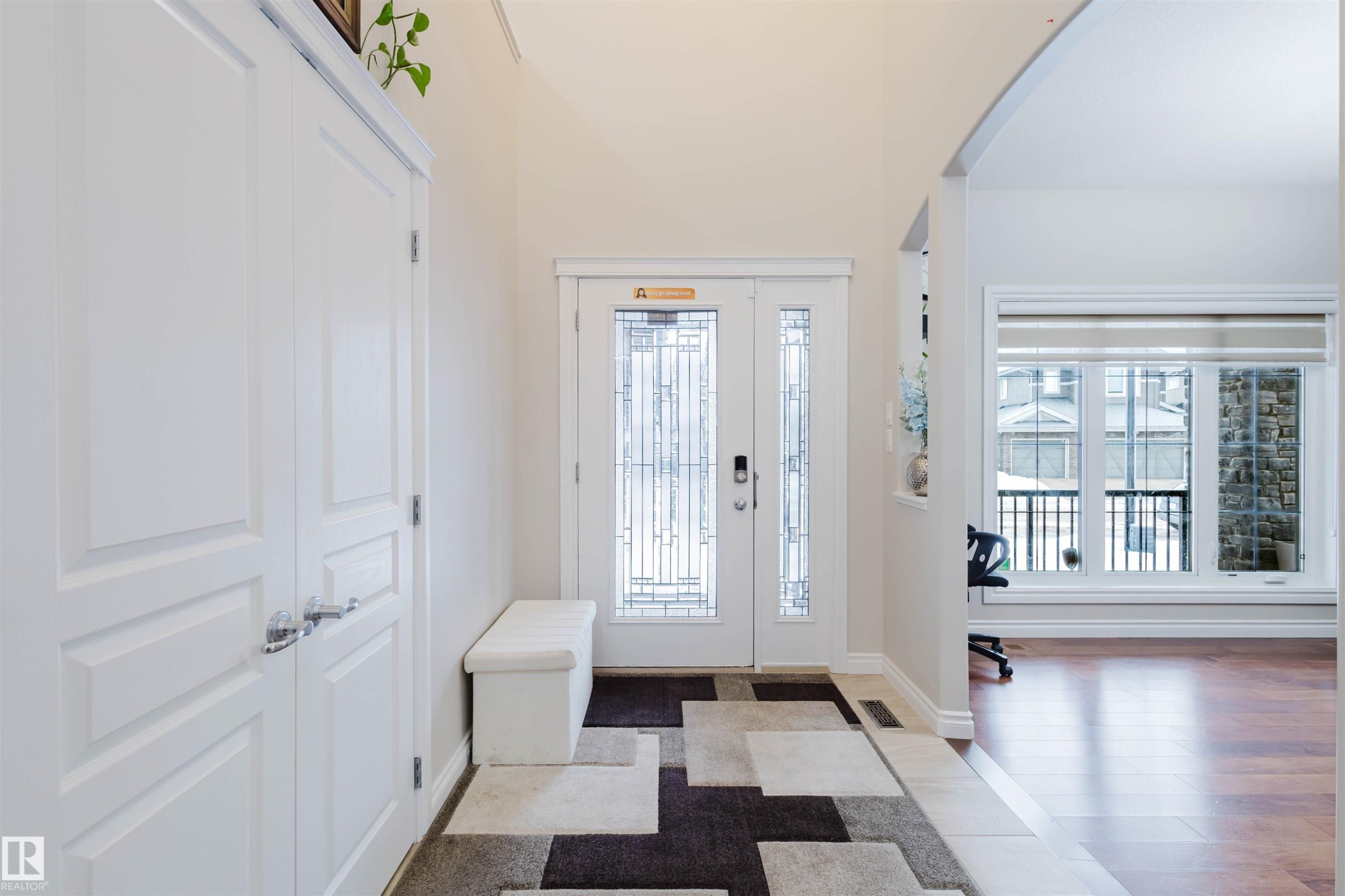 3920 Ginsburg Crescent, Edmonton, AB - Indoor Photo Showing Other Room