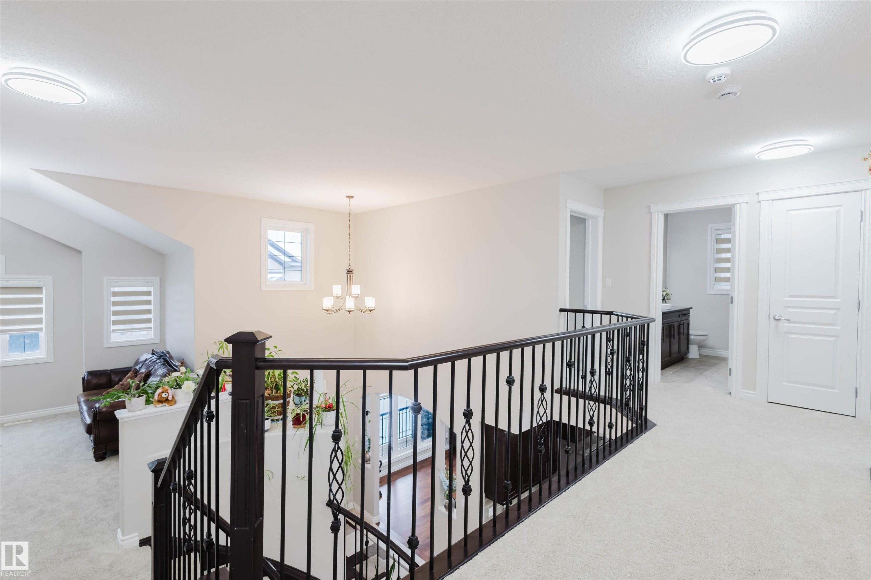 3920 Ginsburg Crescent, Edmonton, AB - Indoor Photo Showing Other Room