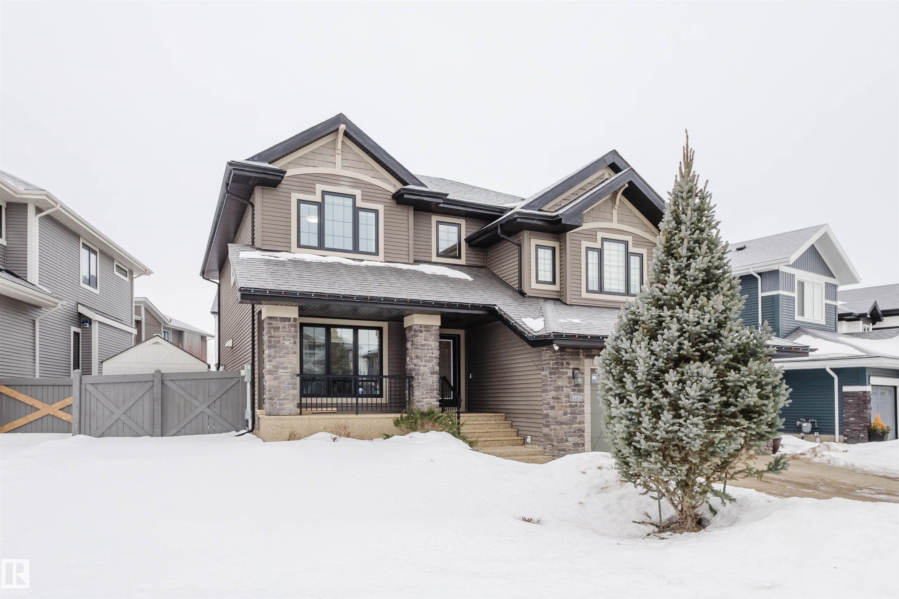 3920 Ginsburg Crescent, Edmonton, AB - Outdoor With Facade