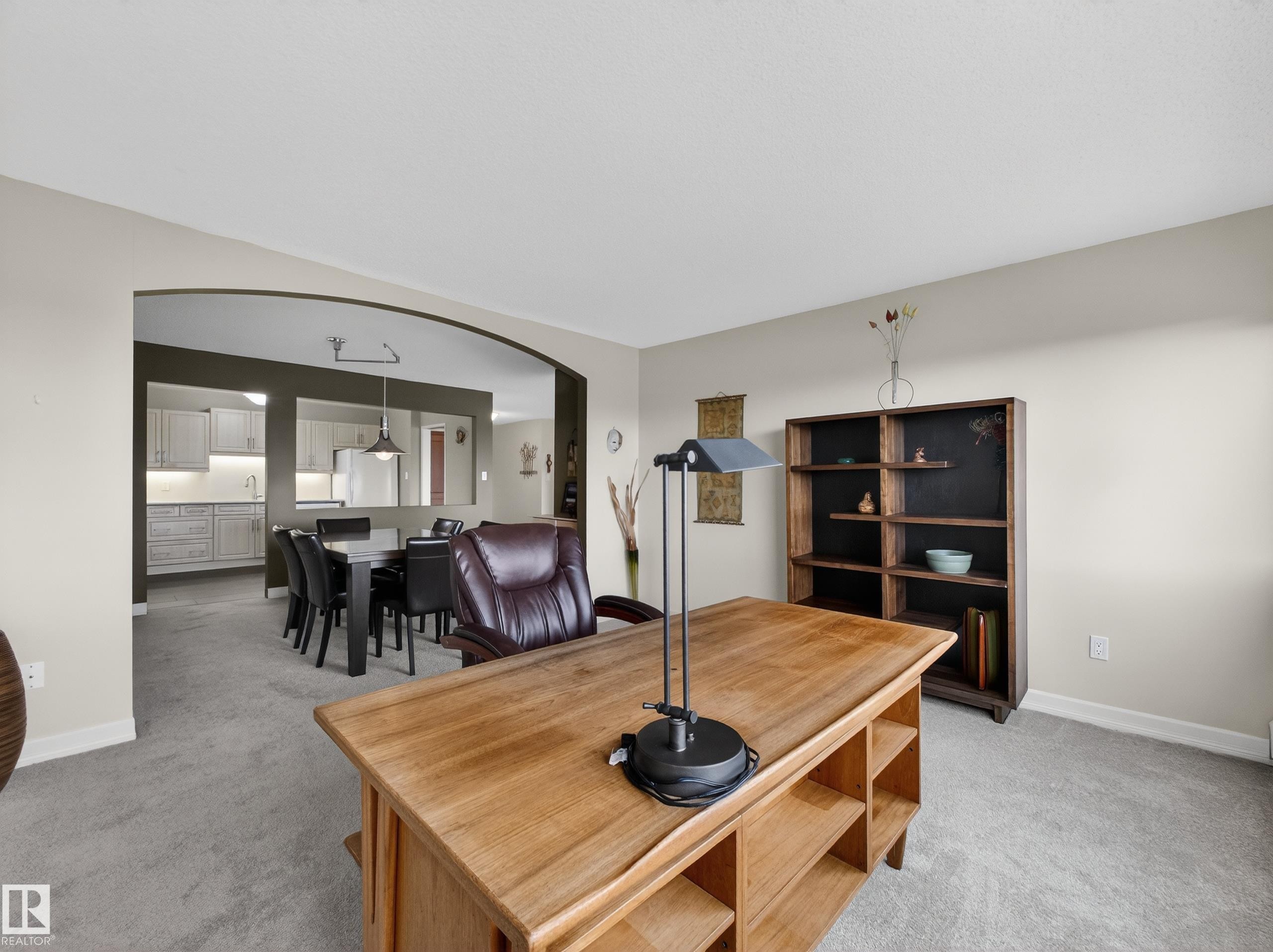 1002 9929 Saskatchewan Drive, Edmonton, AB - Indoor