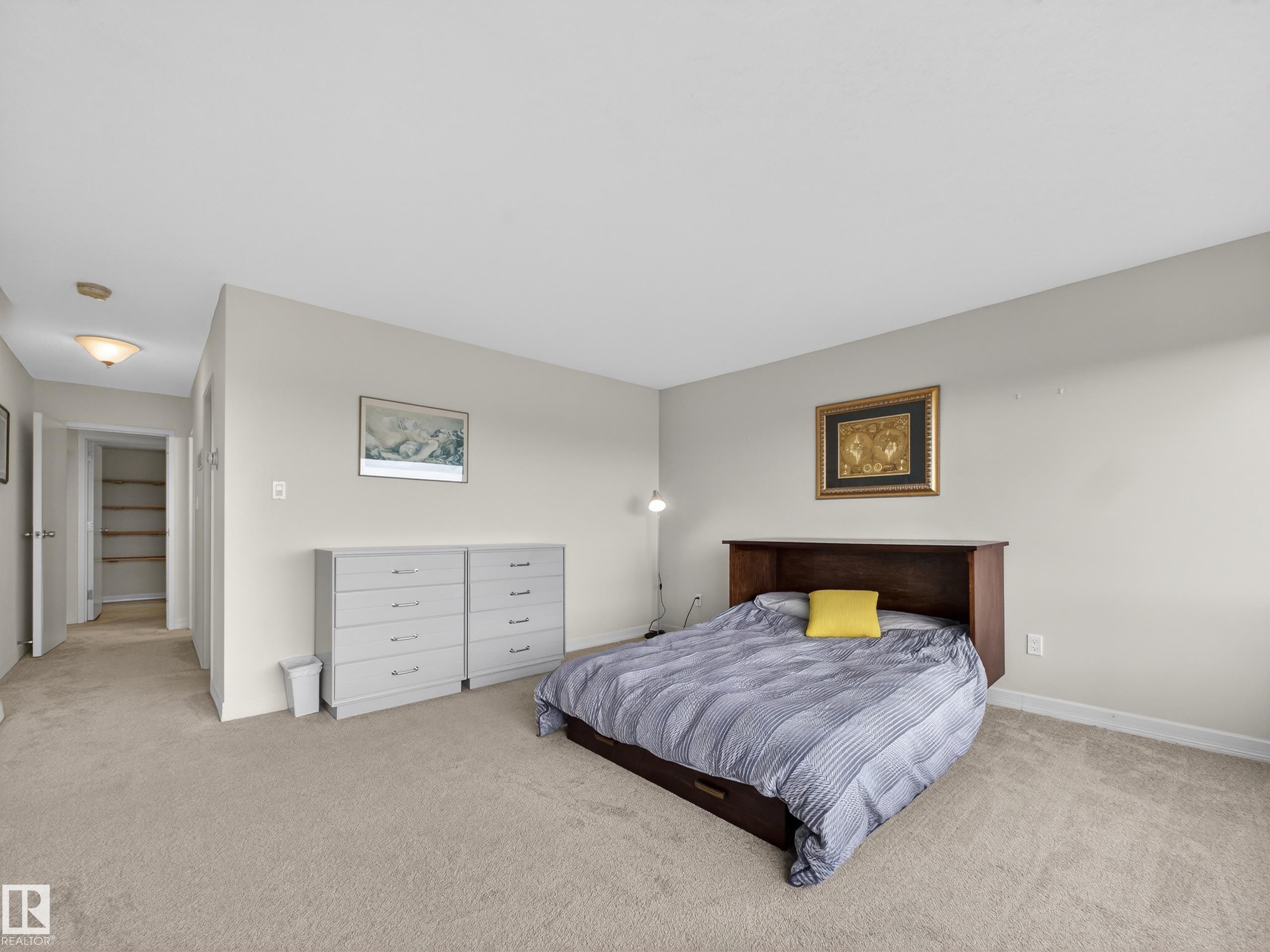 1002 9929 Saskatchewan Drive, Edmonton, AB - Indoor Photo Showing Bedroom