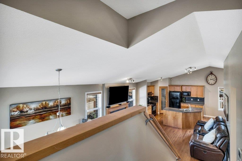 253 Birchwood Drive, Devon, AB - Indoor Photo Showing Other Room